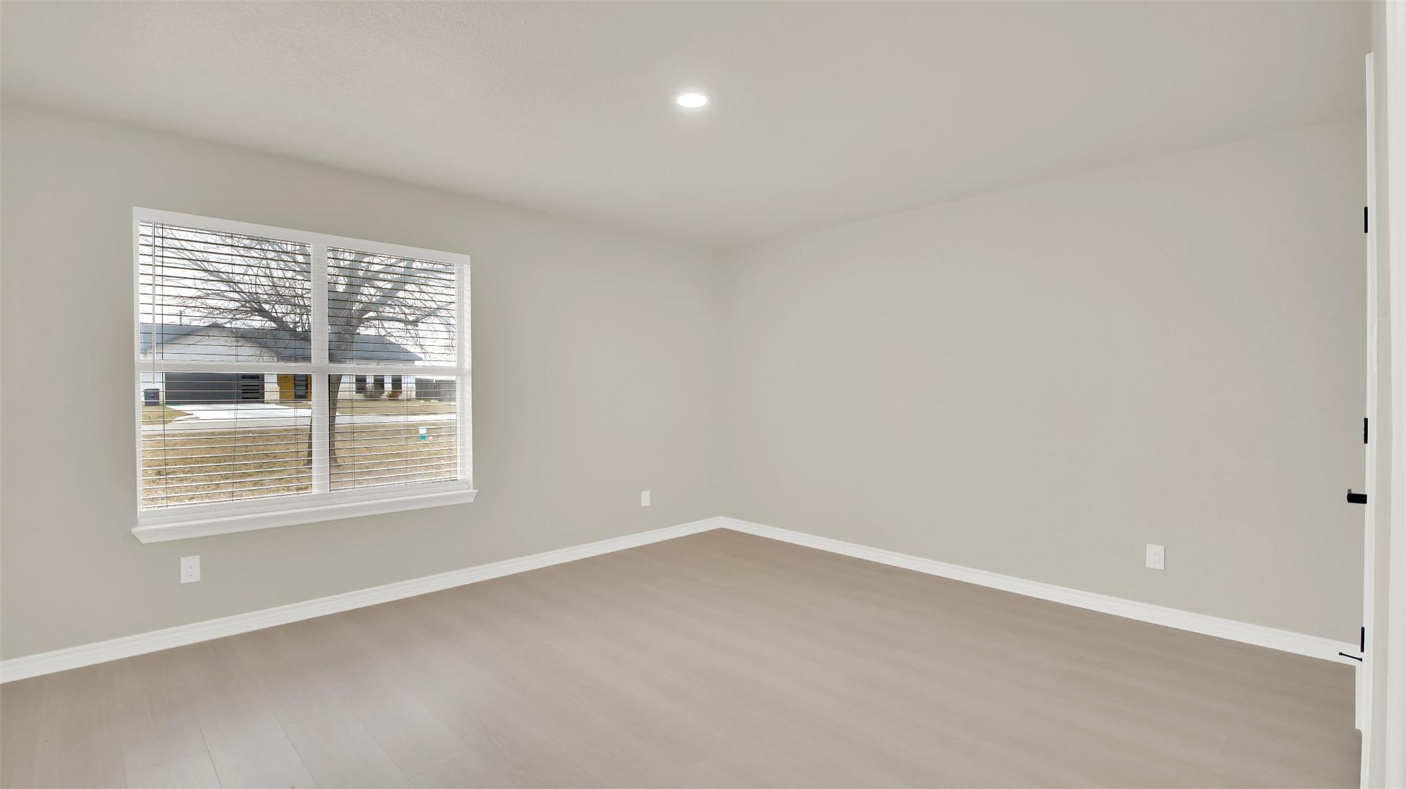 131 Meadow Valley Loop, Jarrell, TX 76537