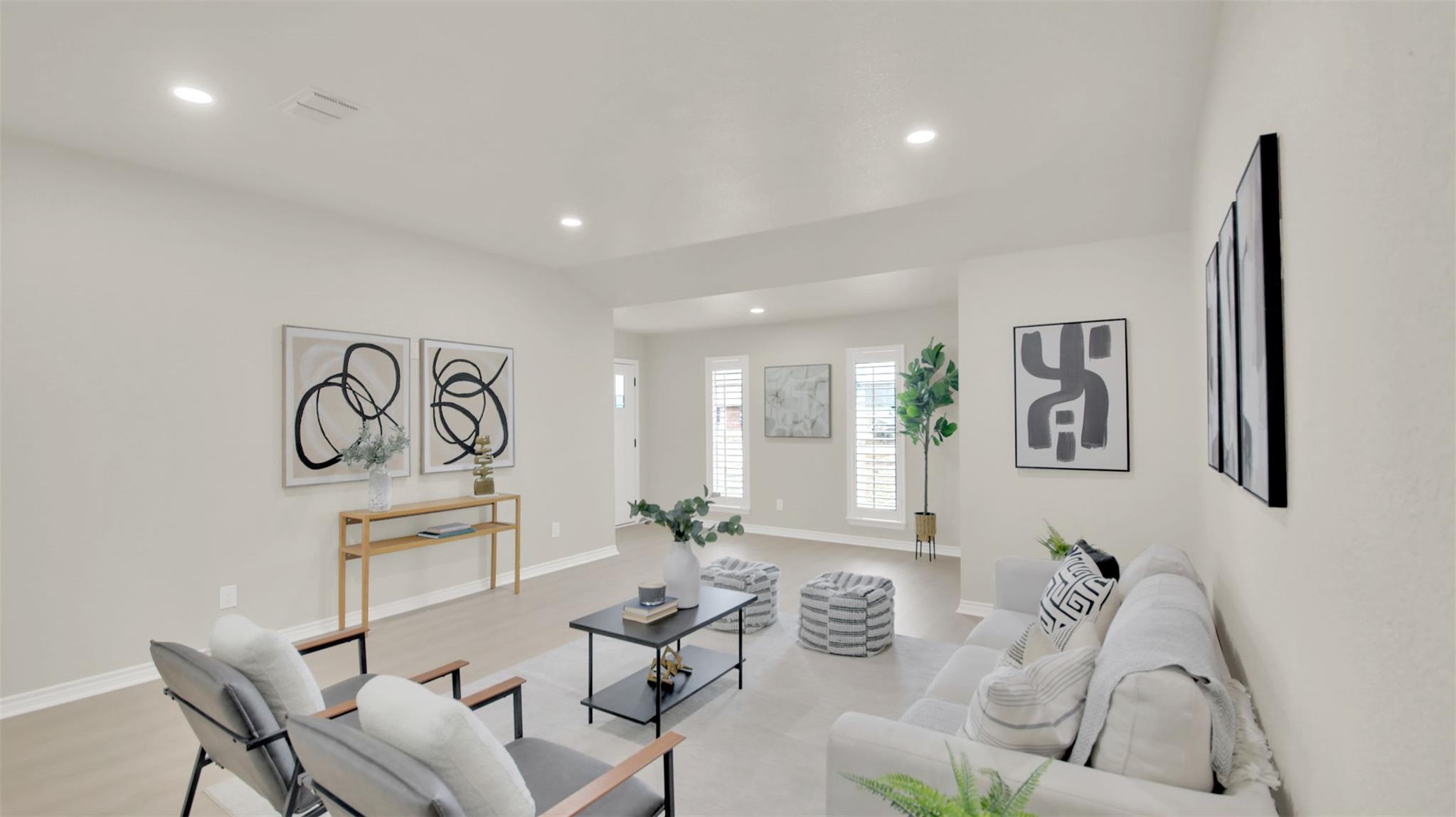 131 Meadow Valley Loop, Jarrell, TX 76537