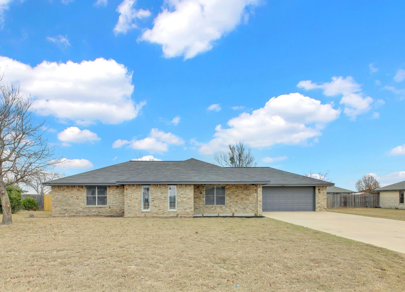 131 Meadow Valley Loop, Jarrell, TX 76537