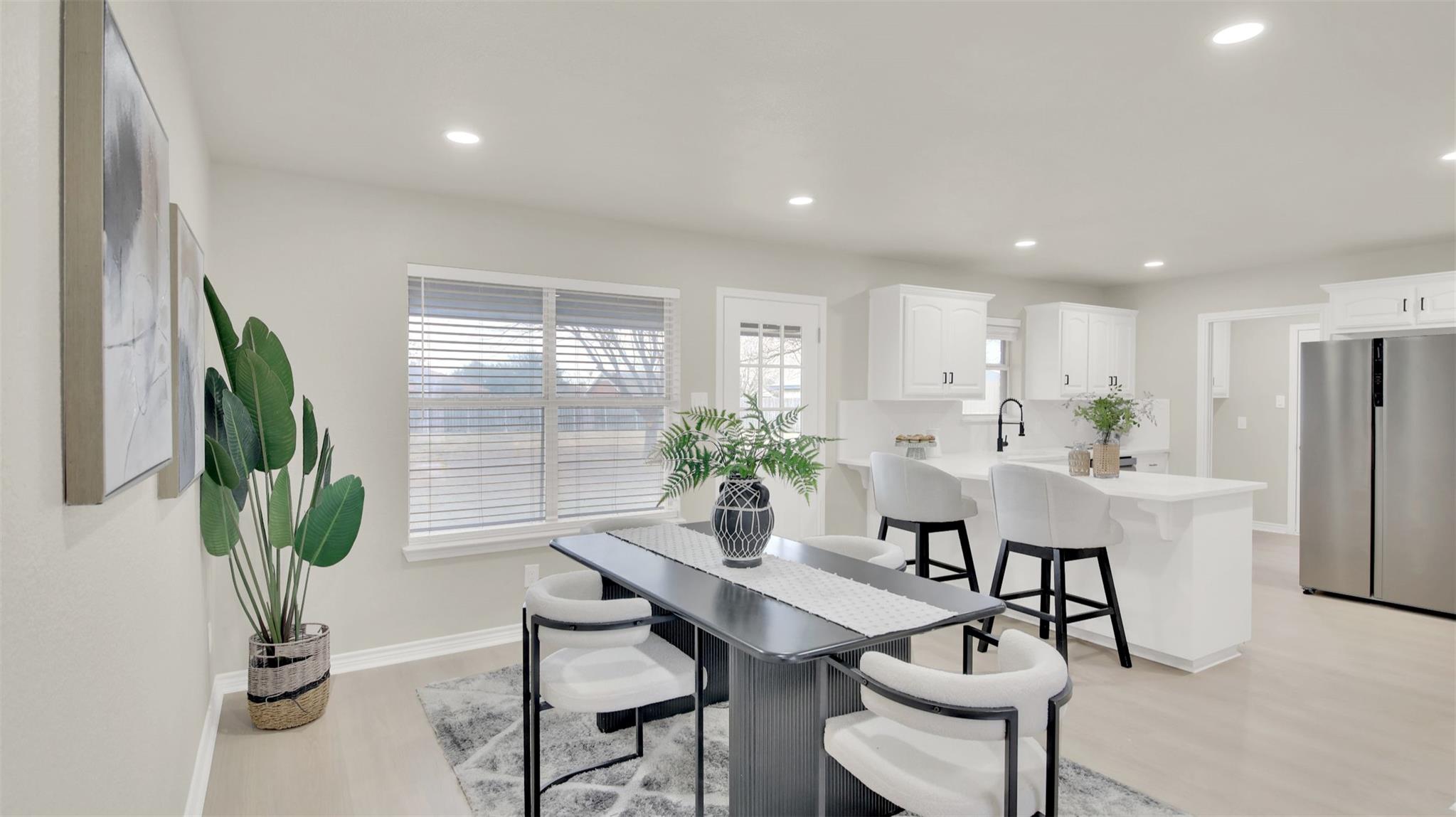 131 Meadow Valley Loop, Jarrell, TX 76537