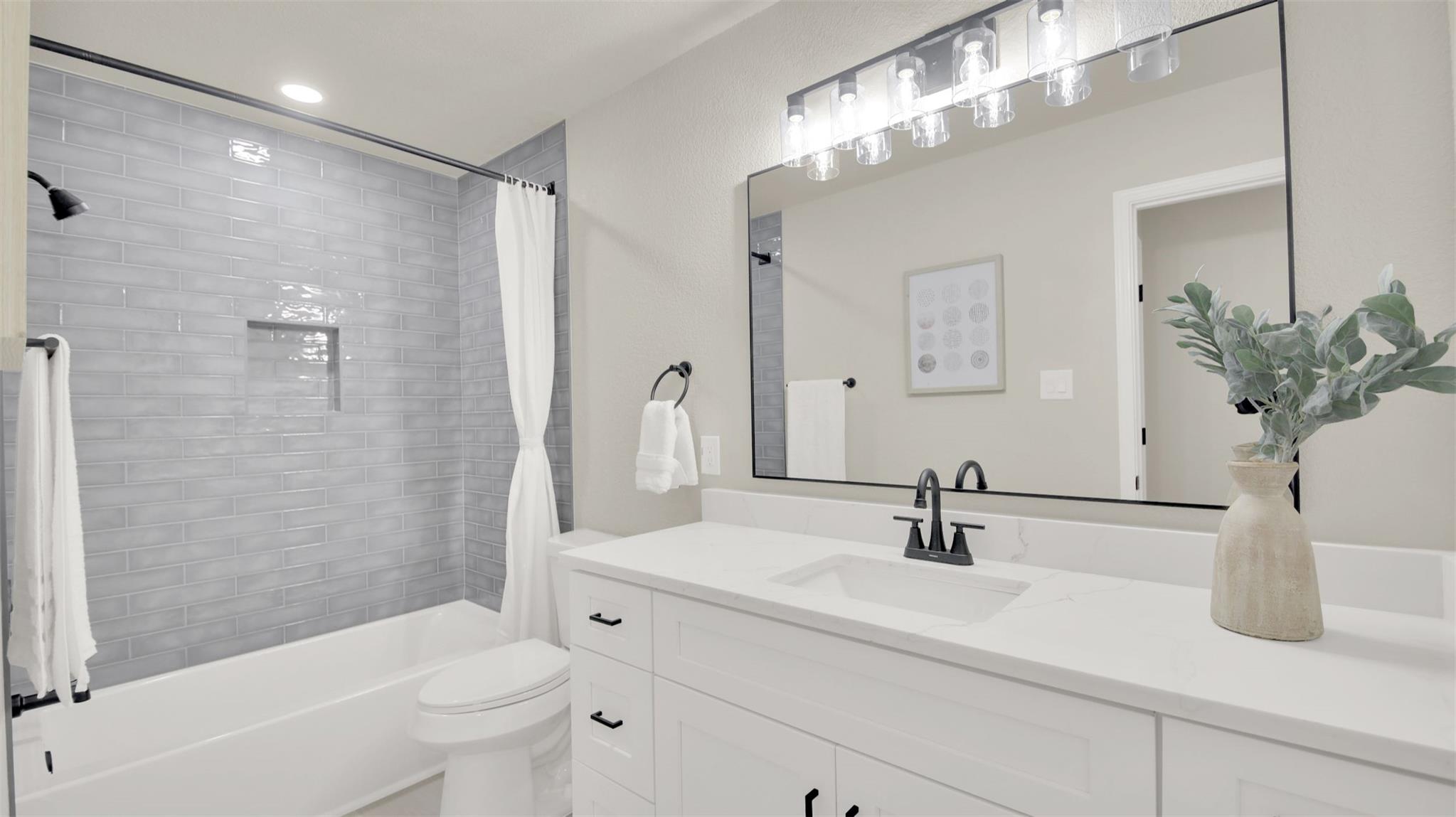 131 Meadow Valley Loop, Jarrell, TX 76537