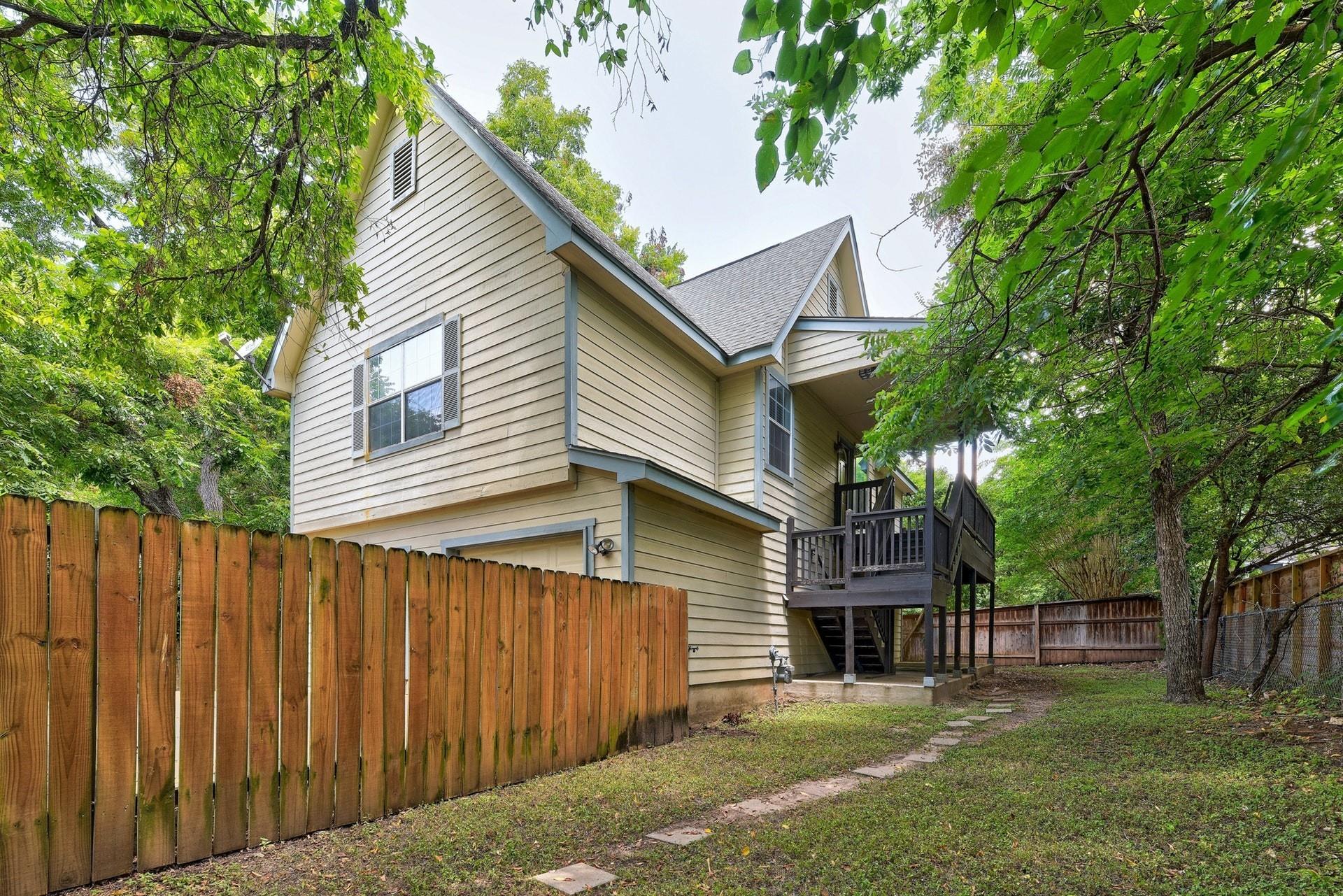 106 E 46th St # B, Austin, TX 78751