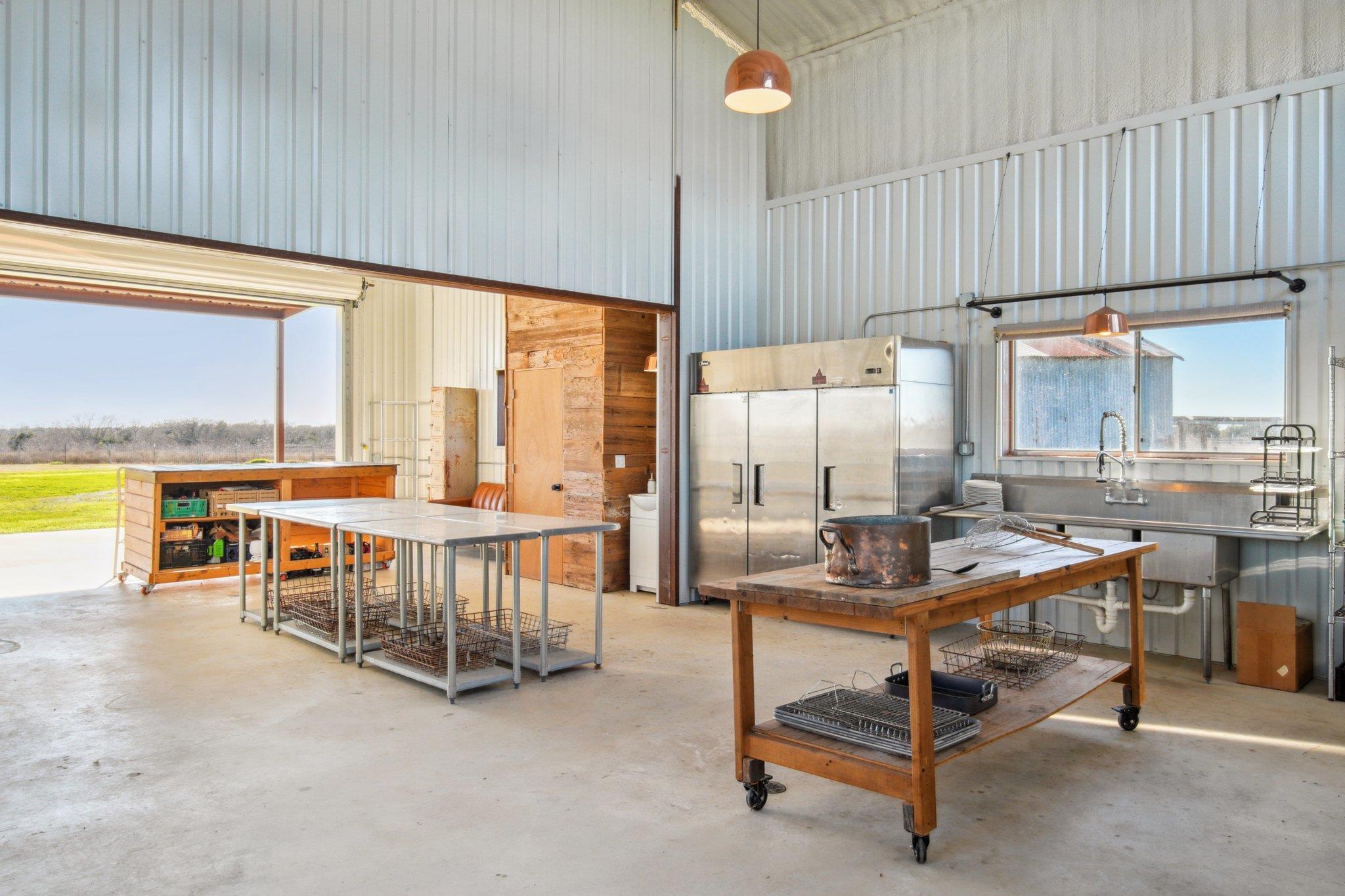 2200 Highway 21 E, Paige, TX 78659