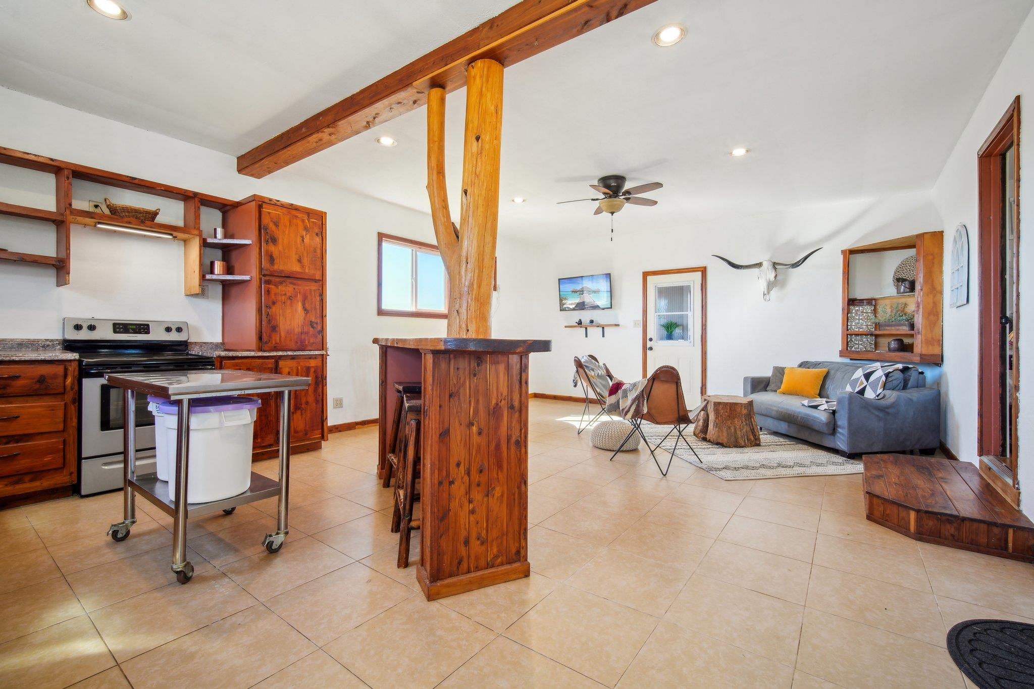 2200 Highway 21 E, Paige, TX 78659