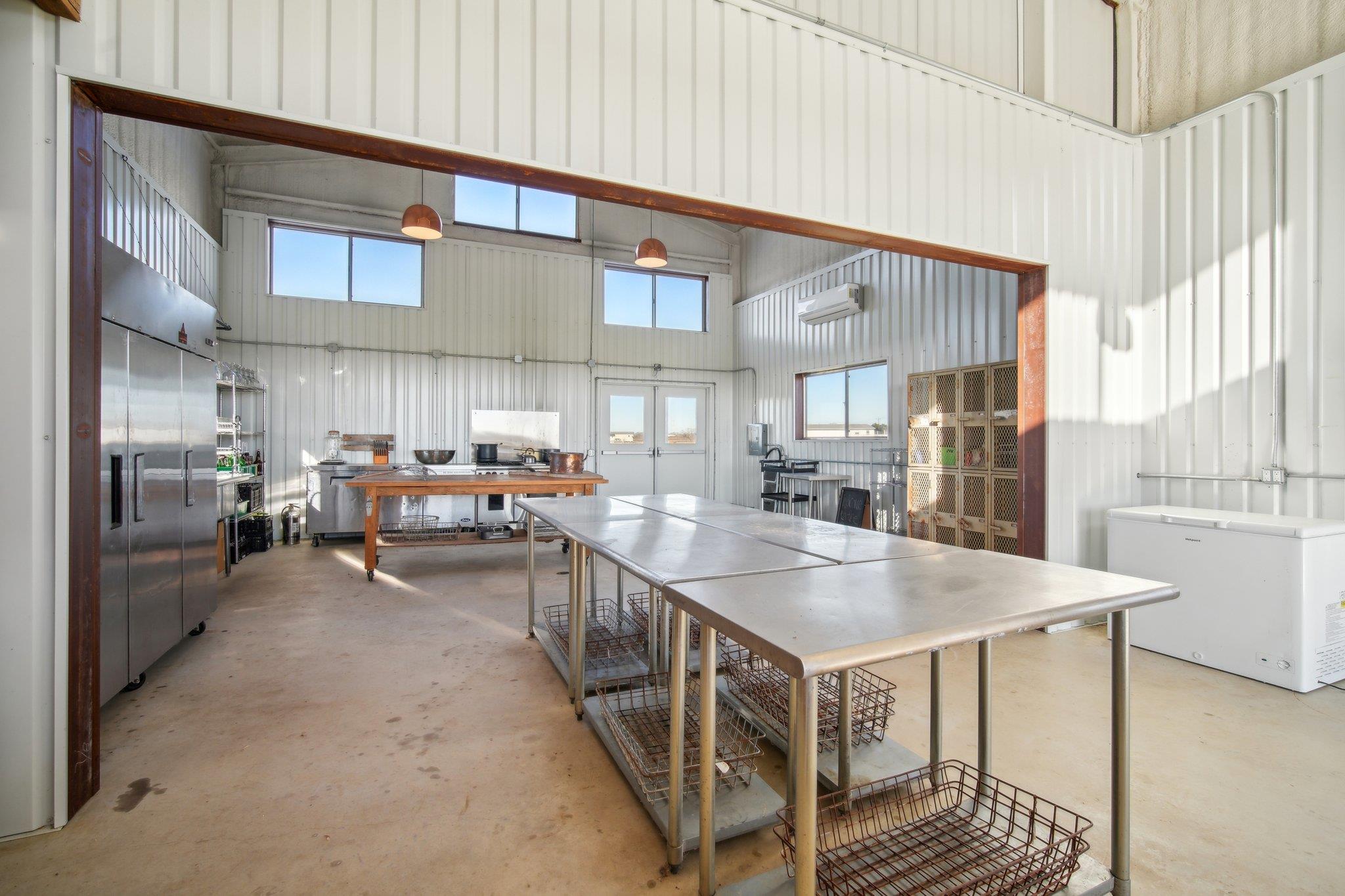 2200 Highway 21 E, Paige, TX 78659