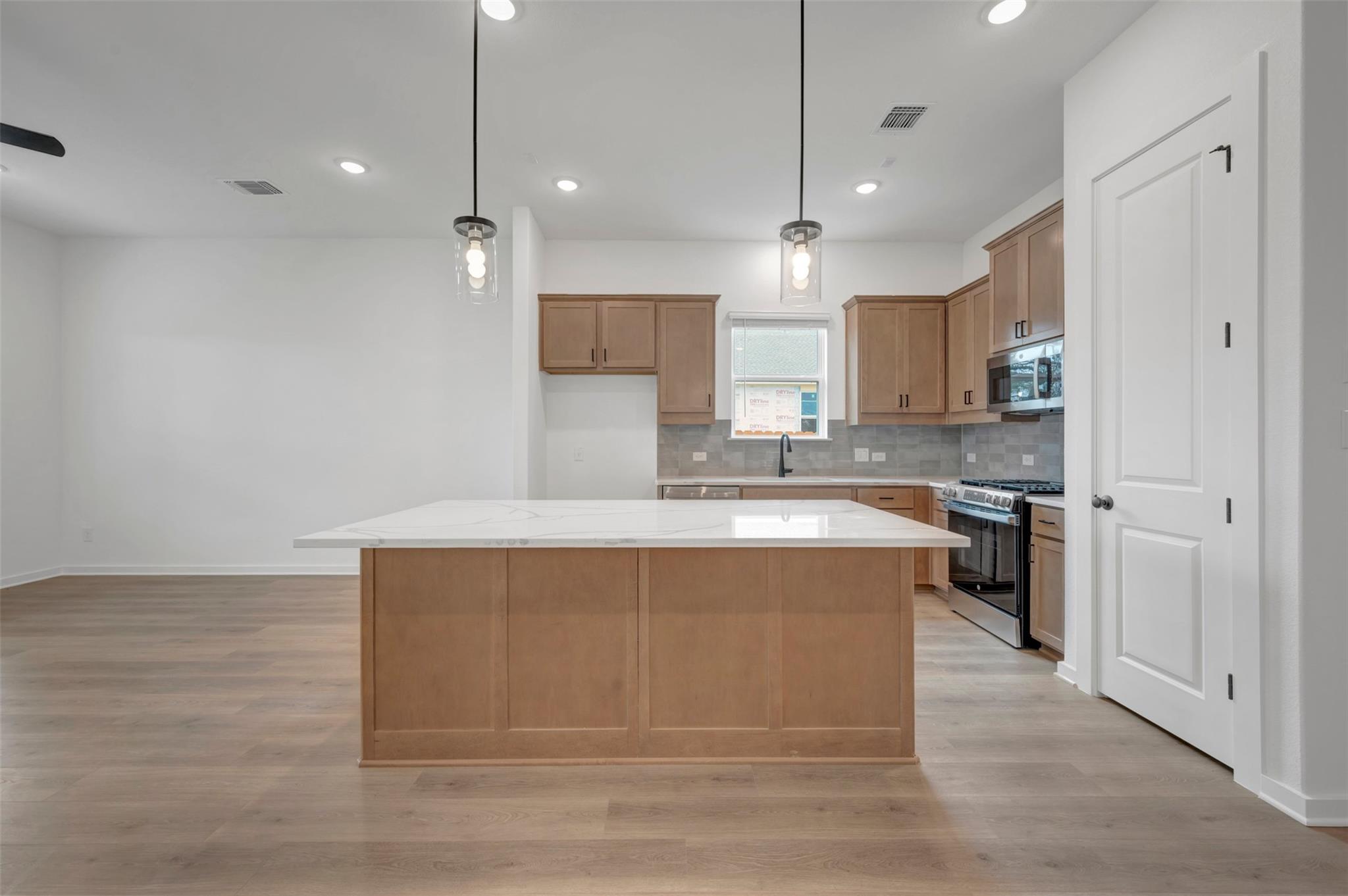 174 Norway Spruce St, Dripping Springs, TX 78620