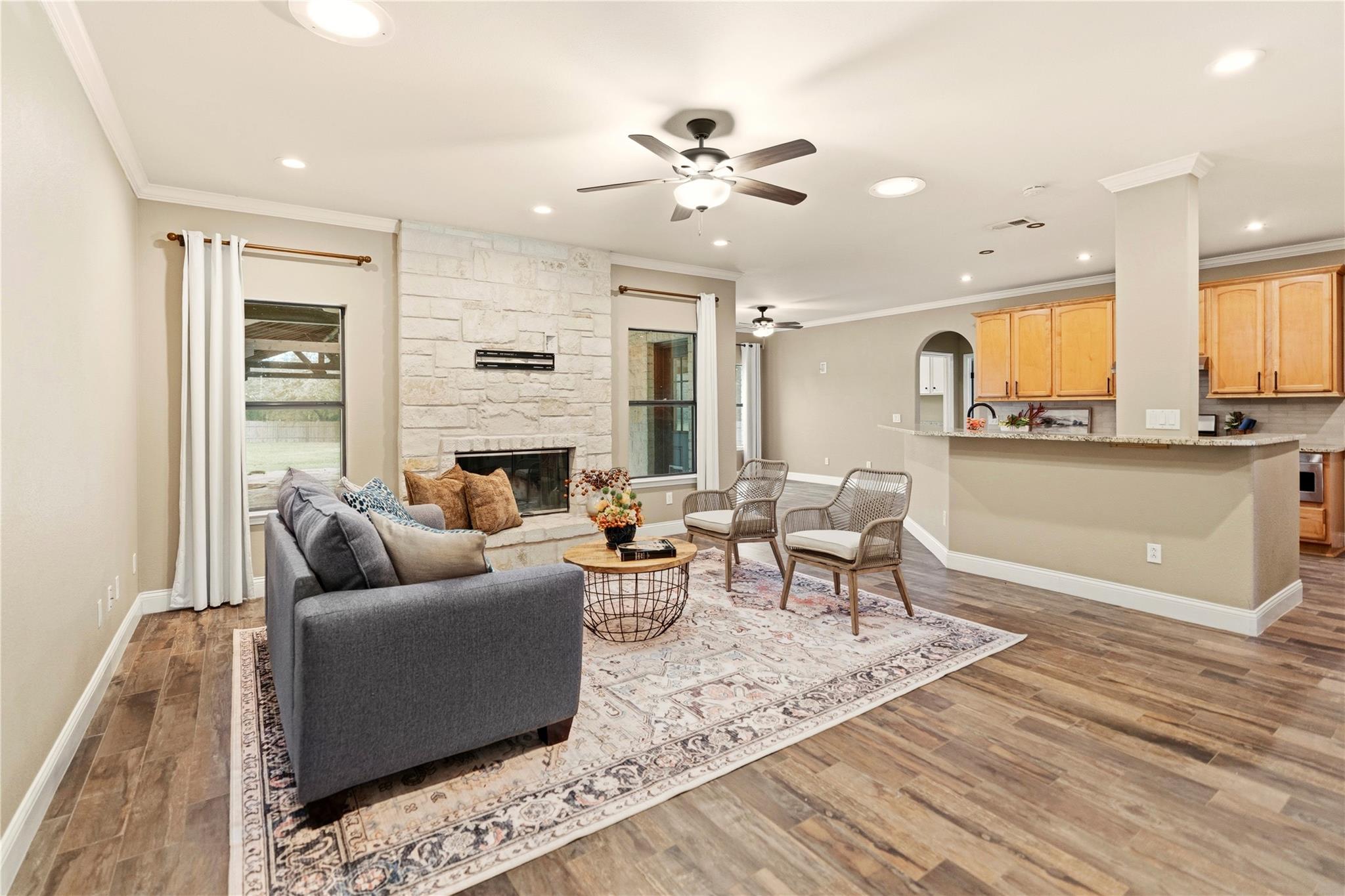 801 Mountain Crest Dr, Wimberley, TX 78676