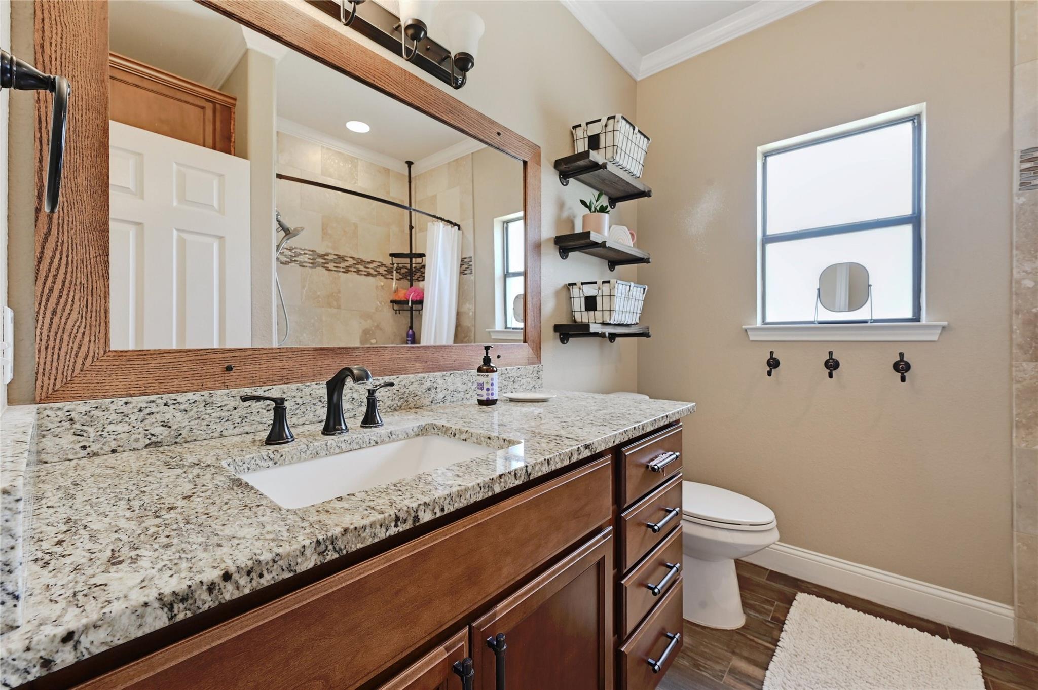 801 Mountain Crest Dr, Wimberley, TX 78676