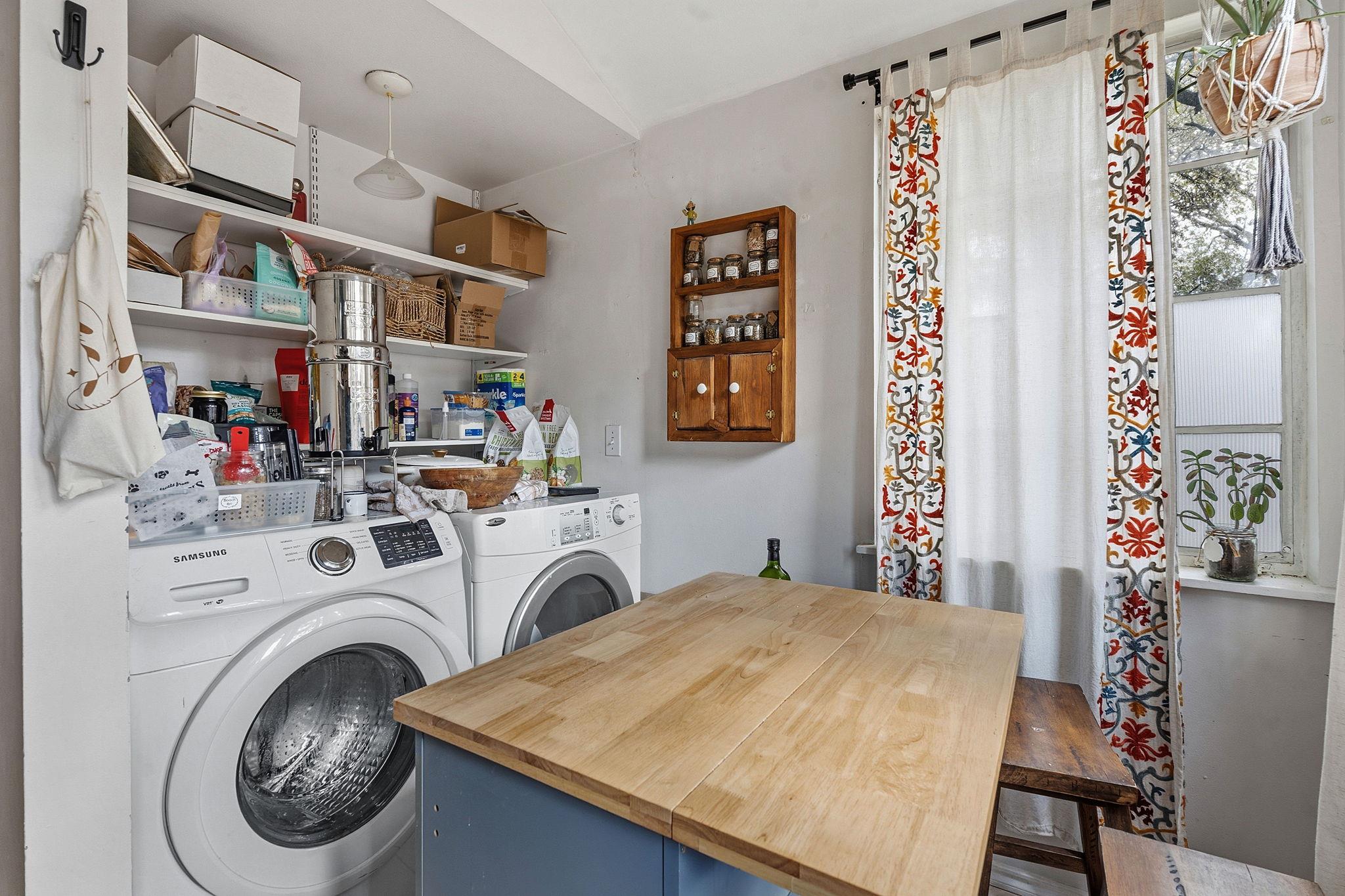 1112 Mission Rdg, Austin, TX 78704