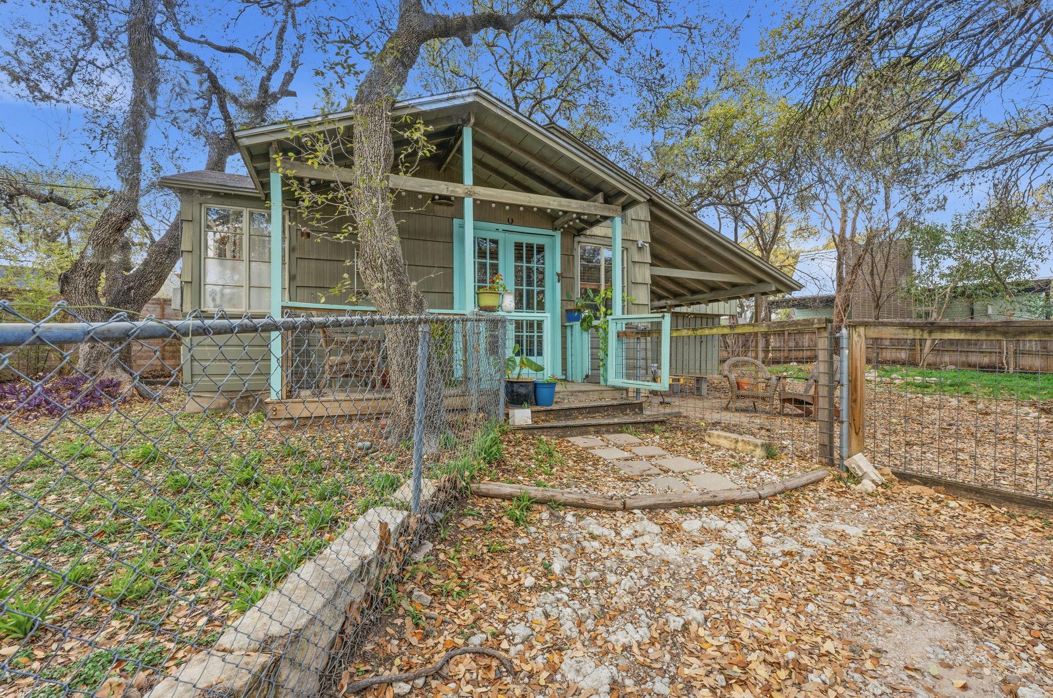 1112 Mission Rdg, Austin, TX 78704