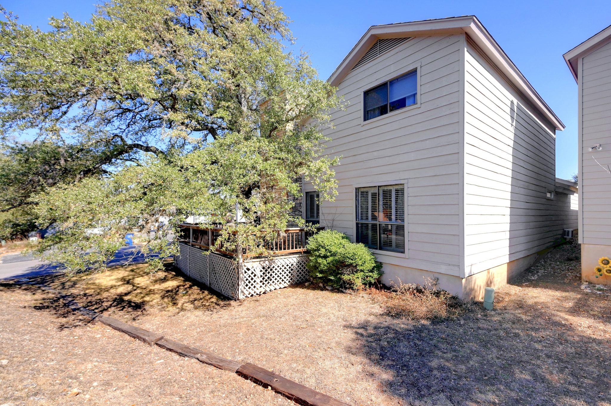 213 Overlook Ct, Wimberley, TX 78676