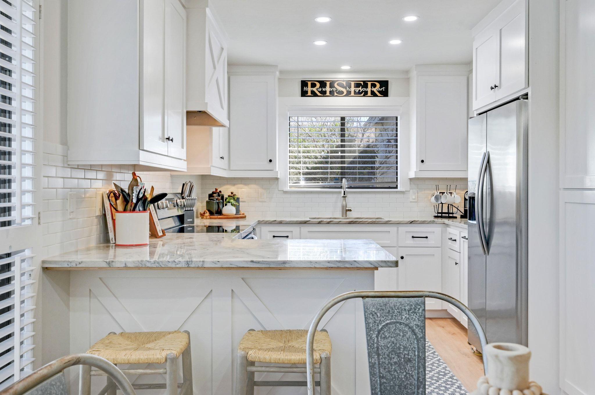 213 Overlook Ct, Wimberley, TX 78676