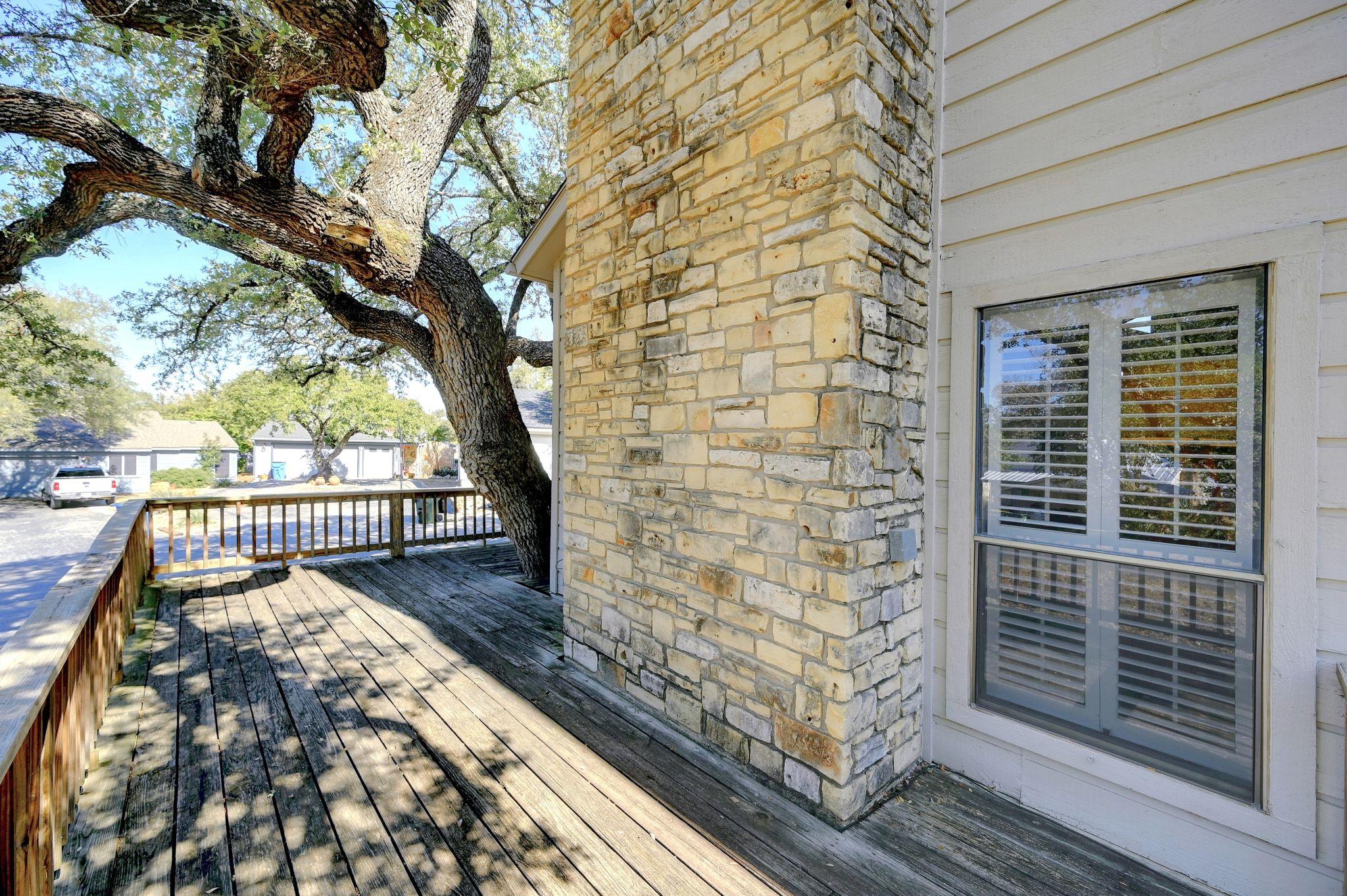 213 Overlook Ct, Wimberley, TX 78676