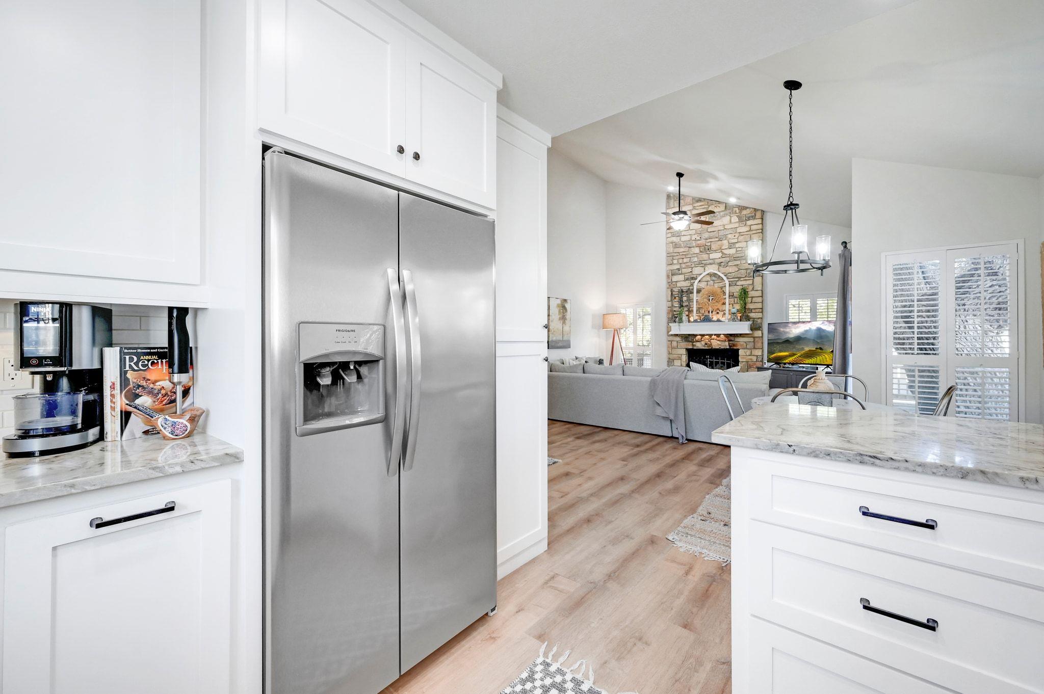 213 Overlook Ct, Wimberley, TX 78676