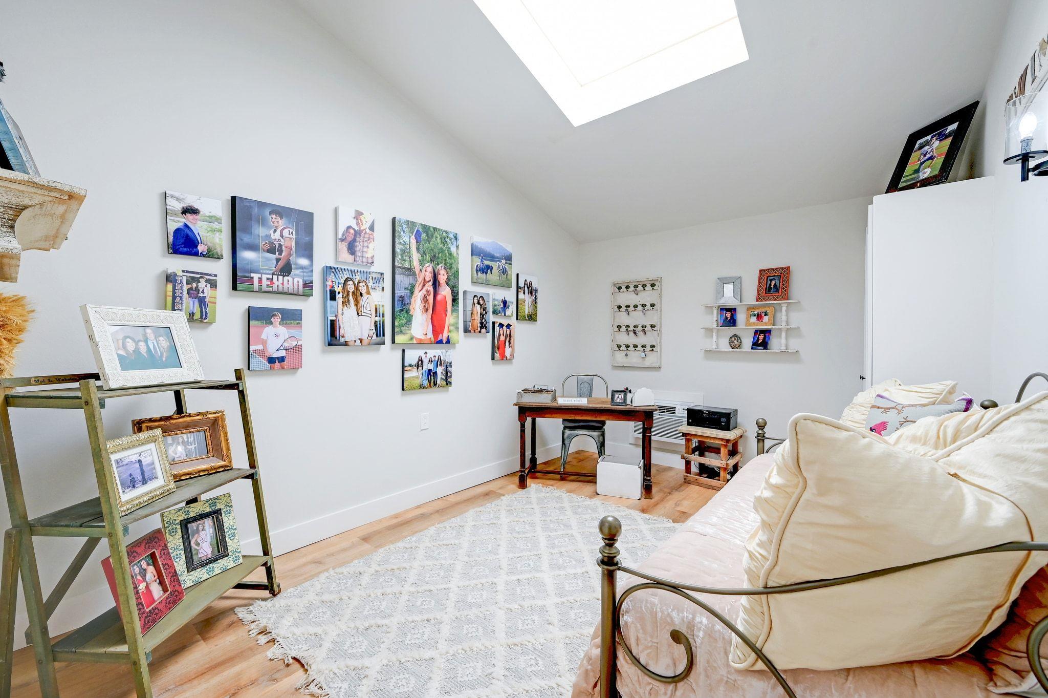 213 Overlook Ct, Wimberley, TX 78676