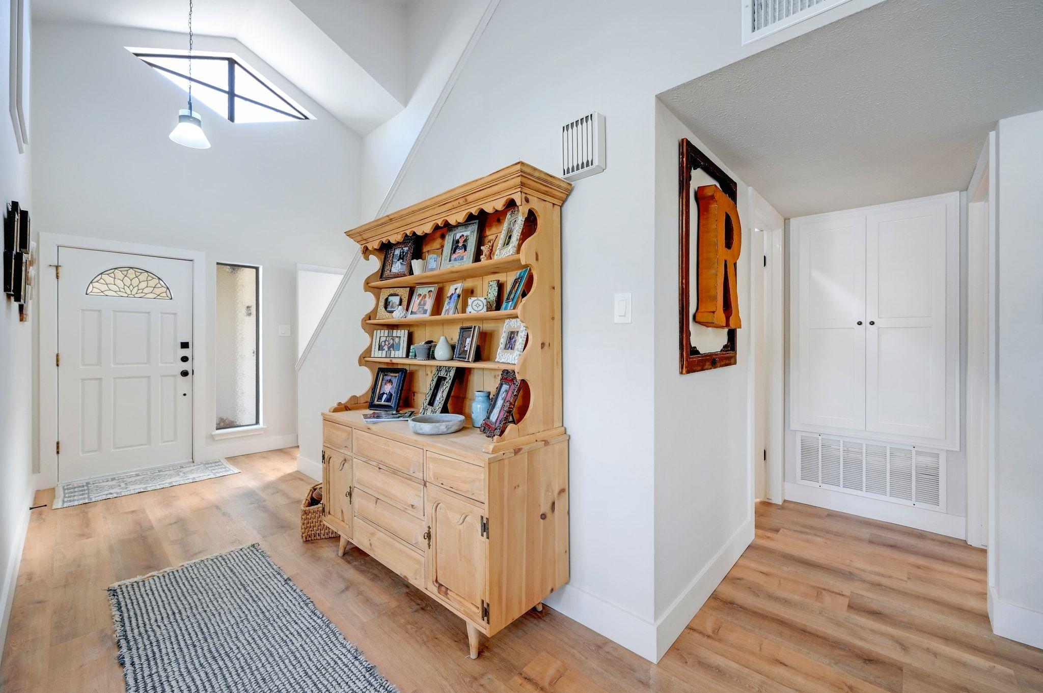 213 Overlook Ct, Wimberley, TX 78676