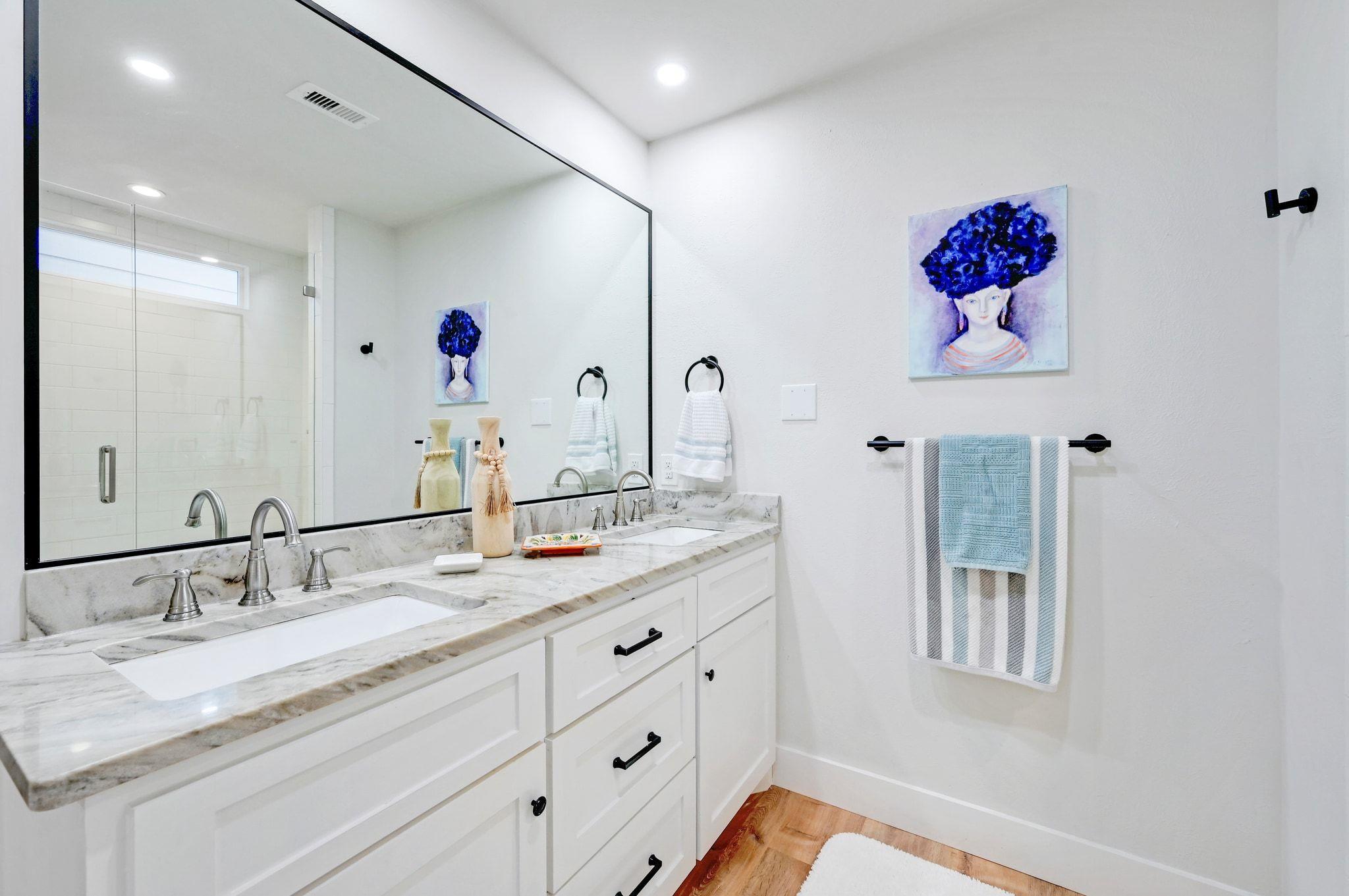 213 Overlook Ct, Wimberley, TX 78676