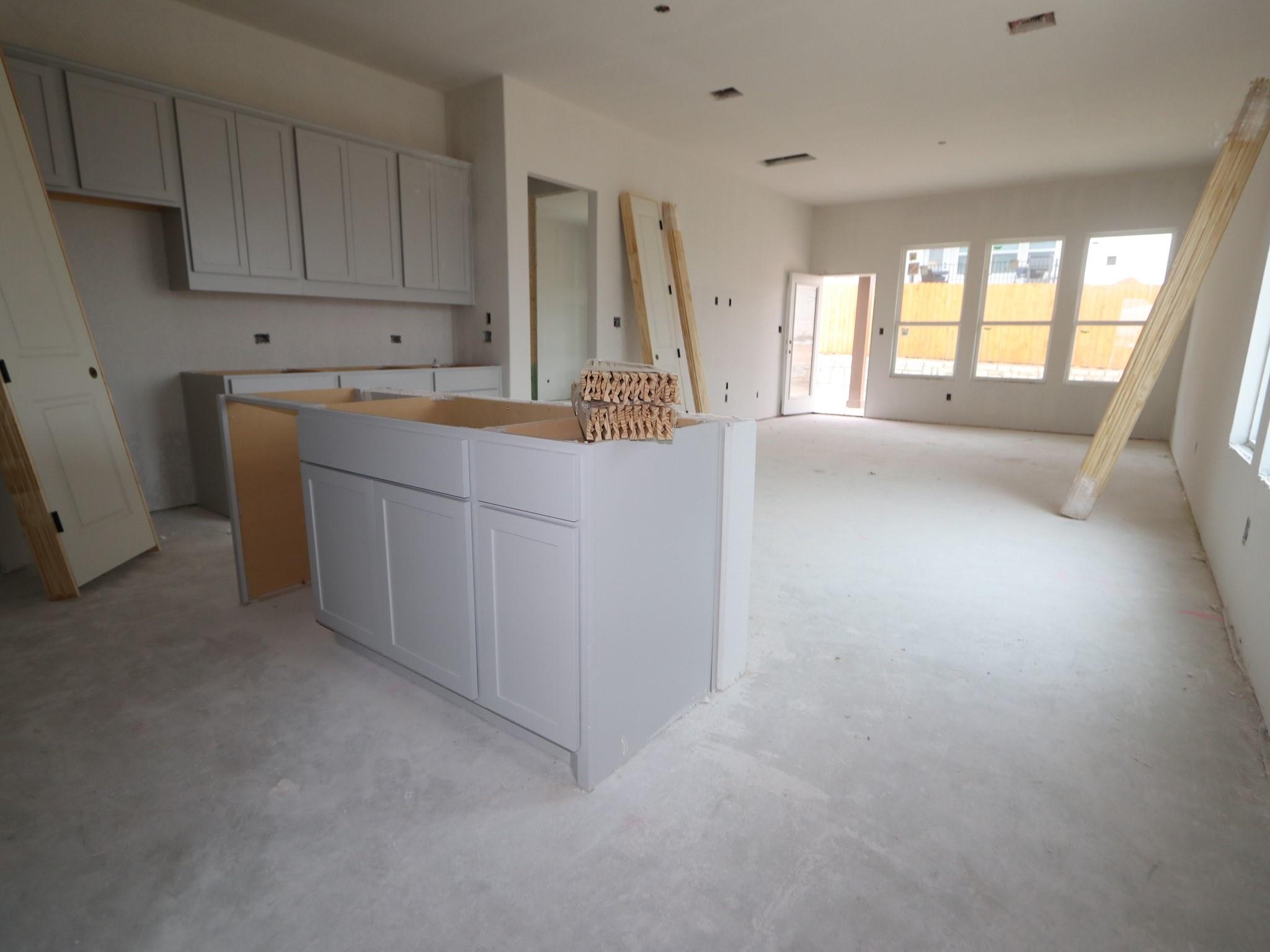 564 Darley Oak Dr, Dripping Springs, TX 78620