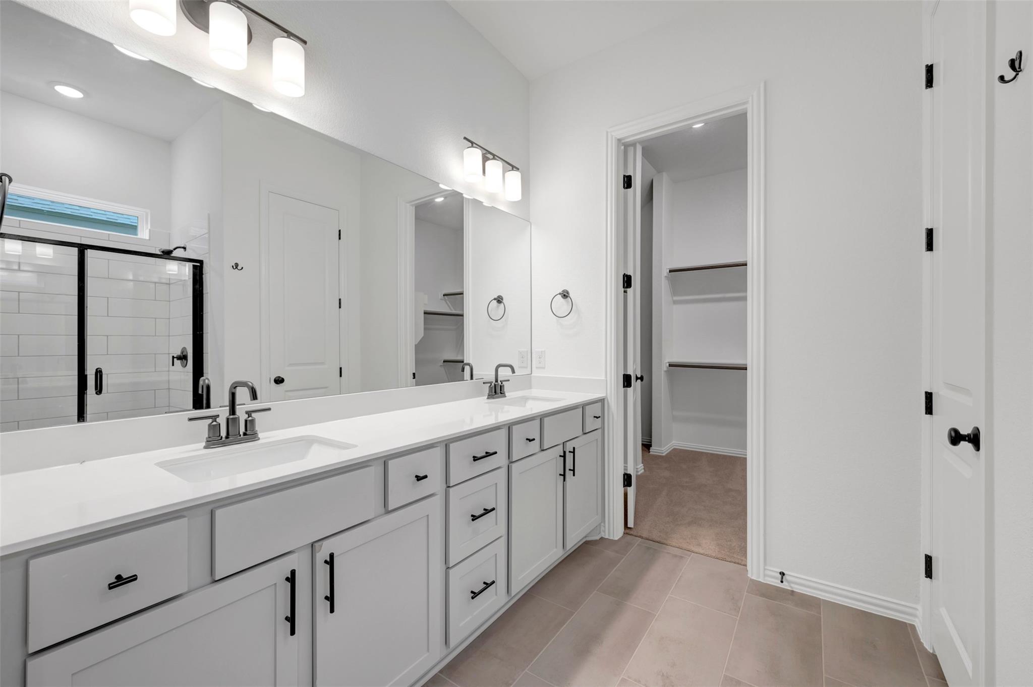 564 Darley Oak Dr, Dripping Springs, TX 78620