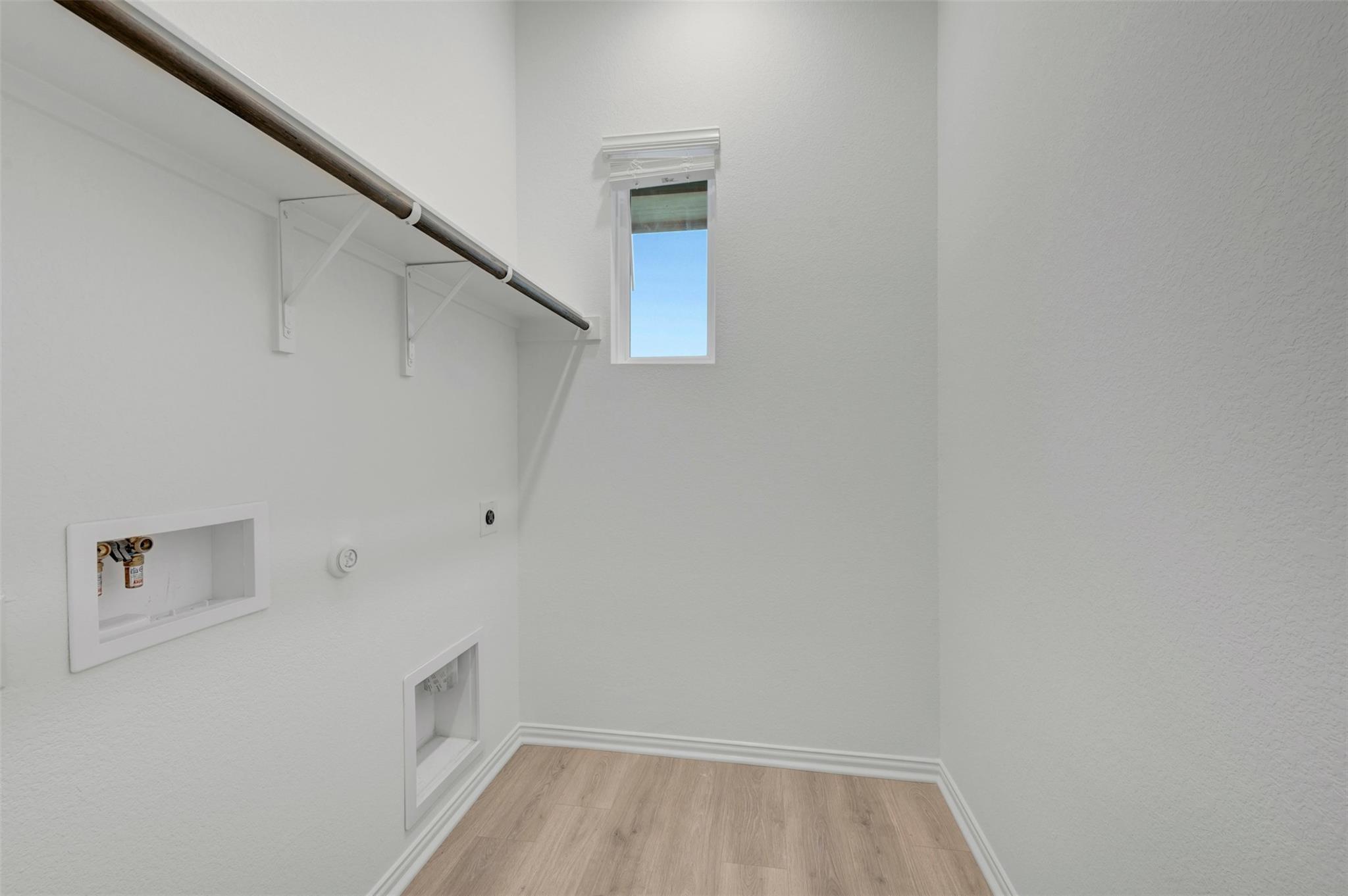 564 Darley Oak Dr, Dripping Springs, TX 78620