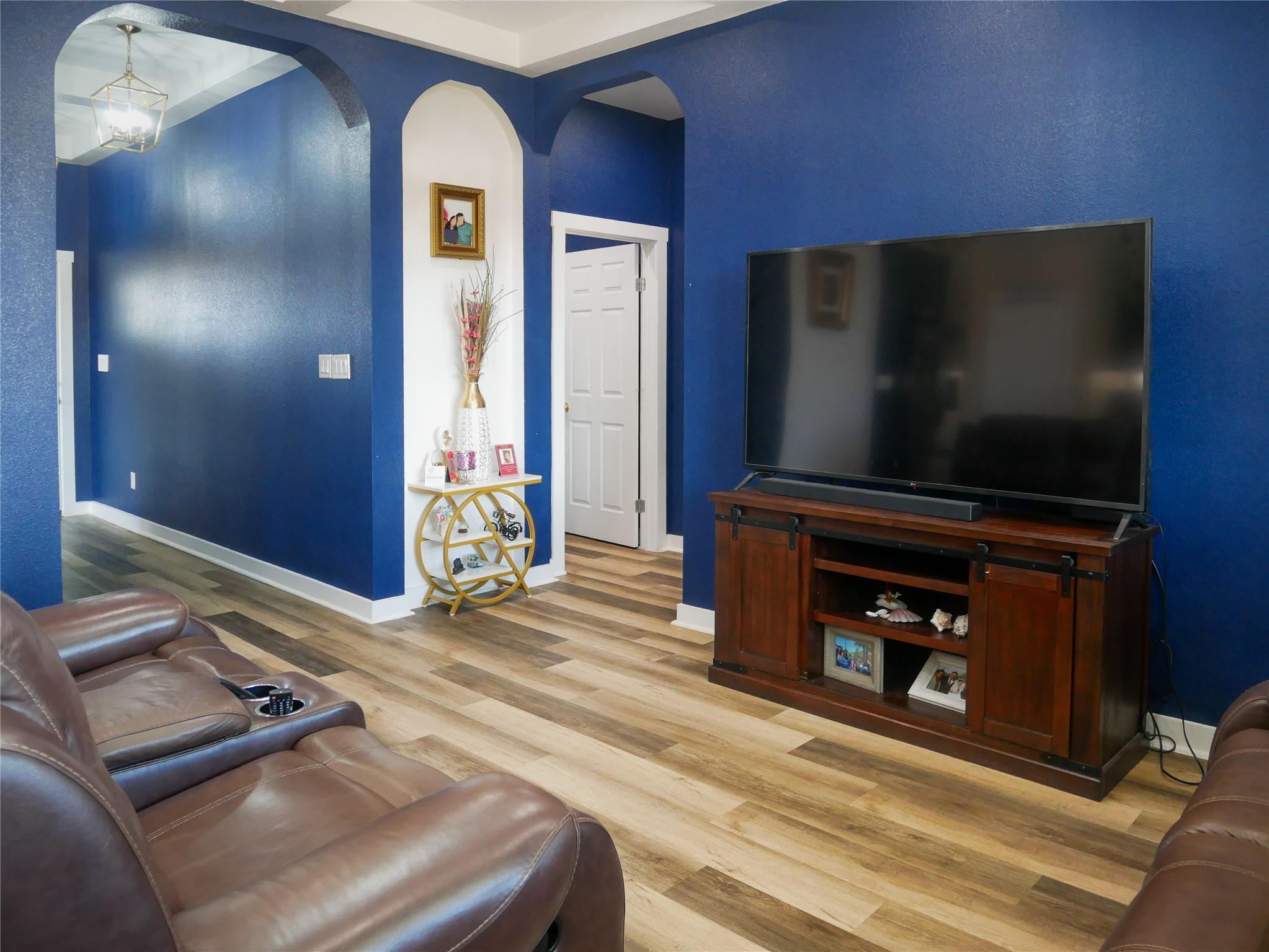 1351 County Road 419, Taylor, TX 76574