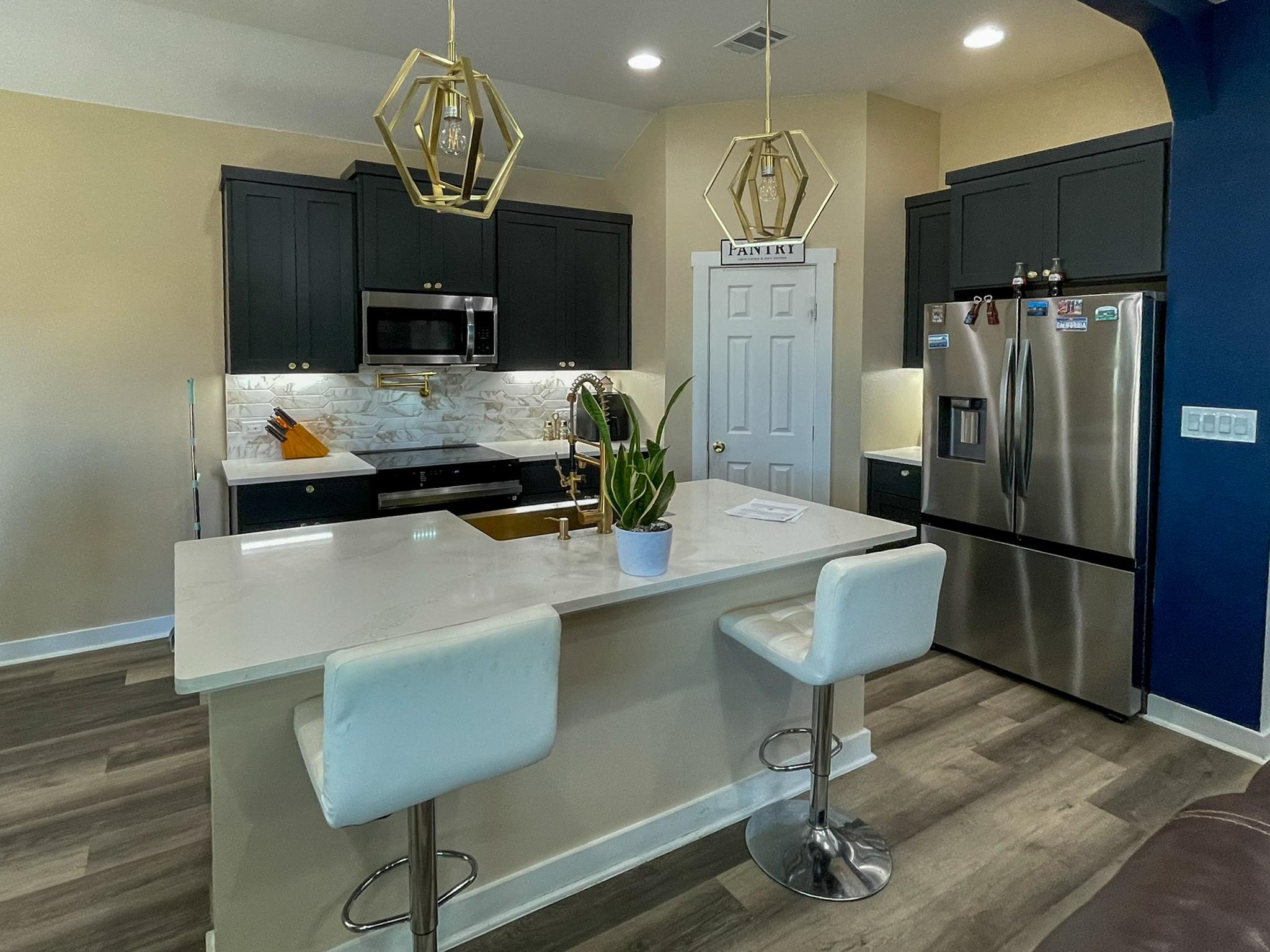 1351 County Road 419, Taylor, TX 76574