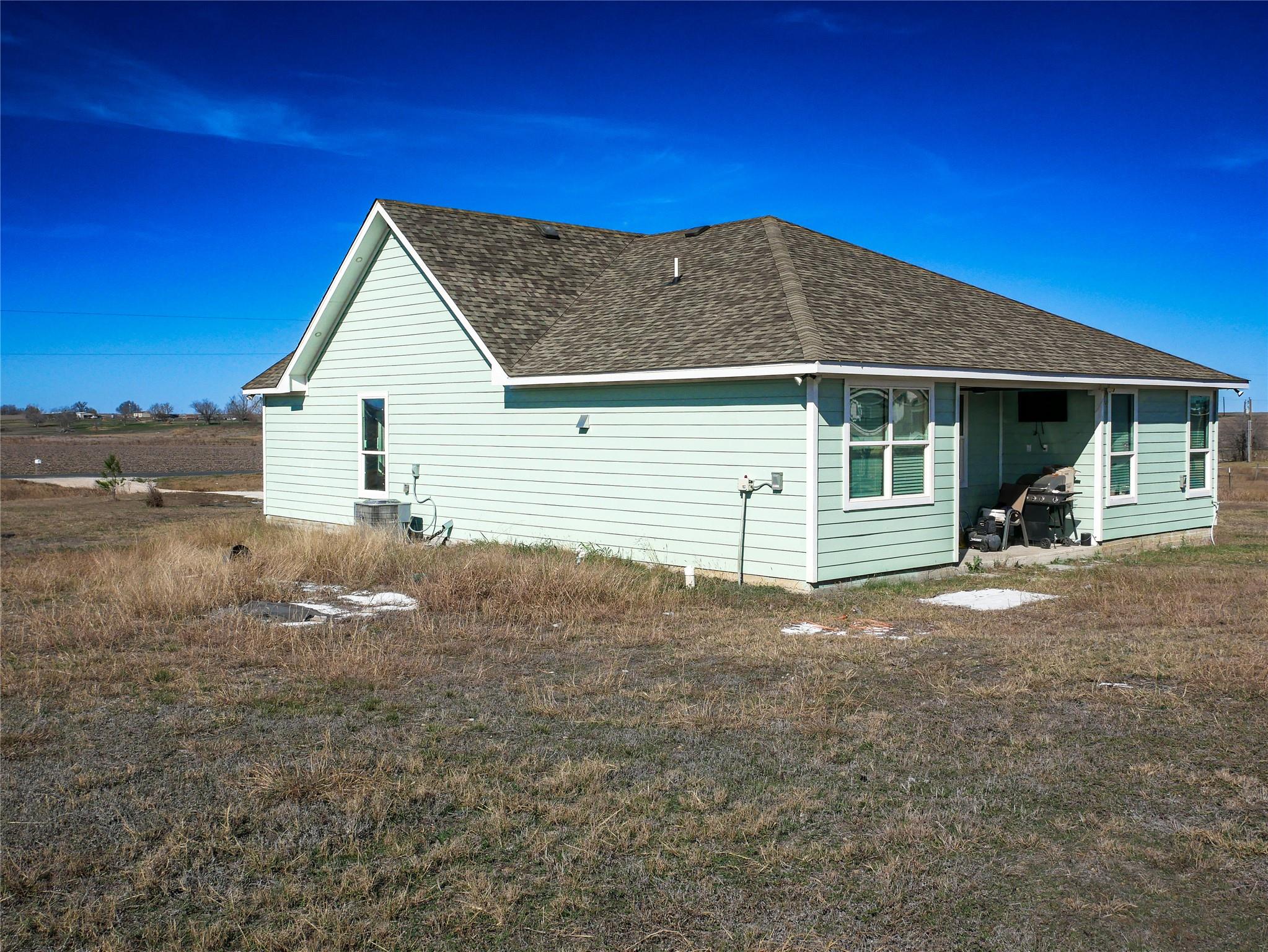 1351 County Road 419, Taylor, TX 76574