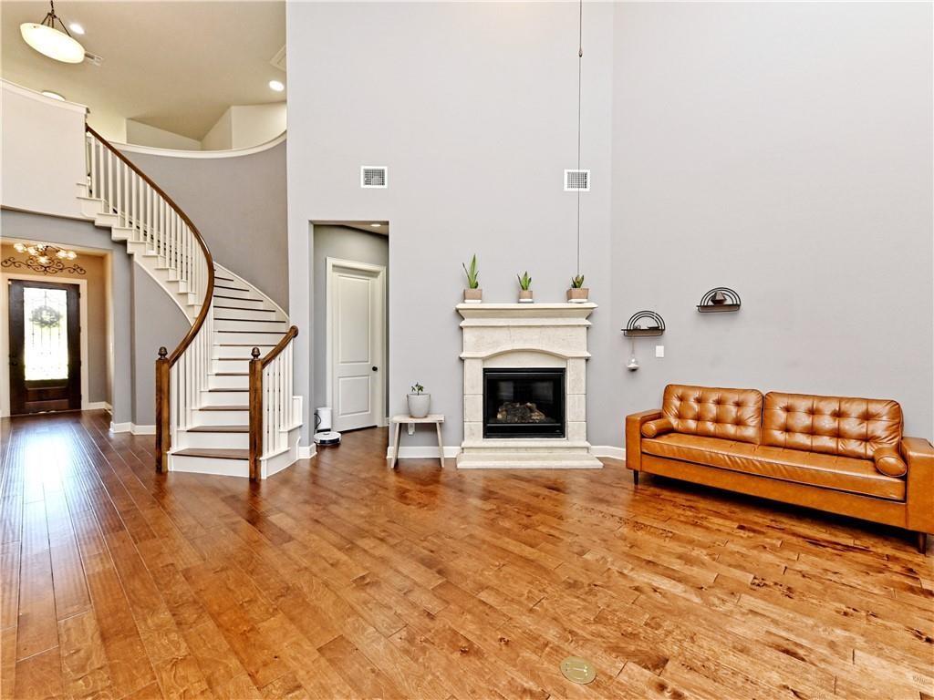 332 Quartz Dr, Dripping Springs, TX 78620