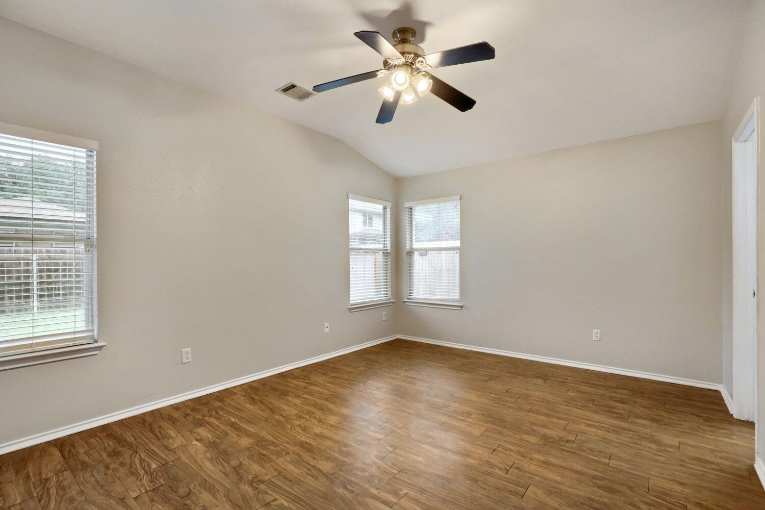 1506 Campanella Cv, Round Rock, TX 78665