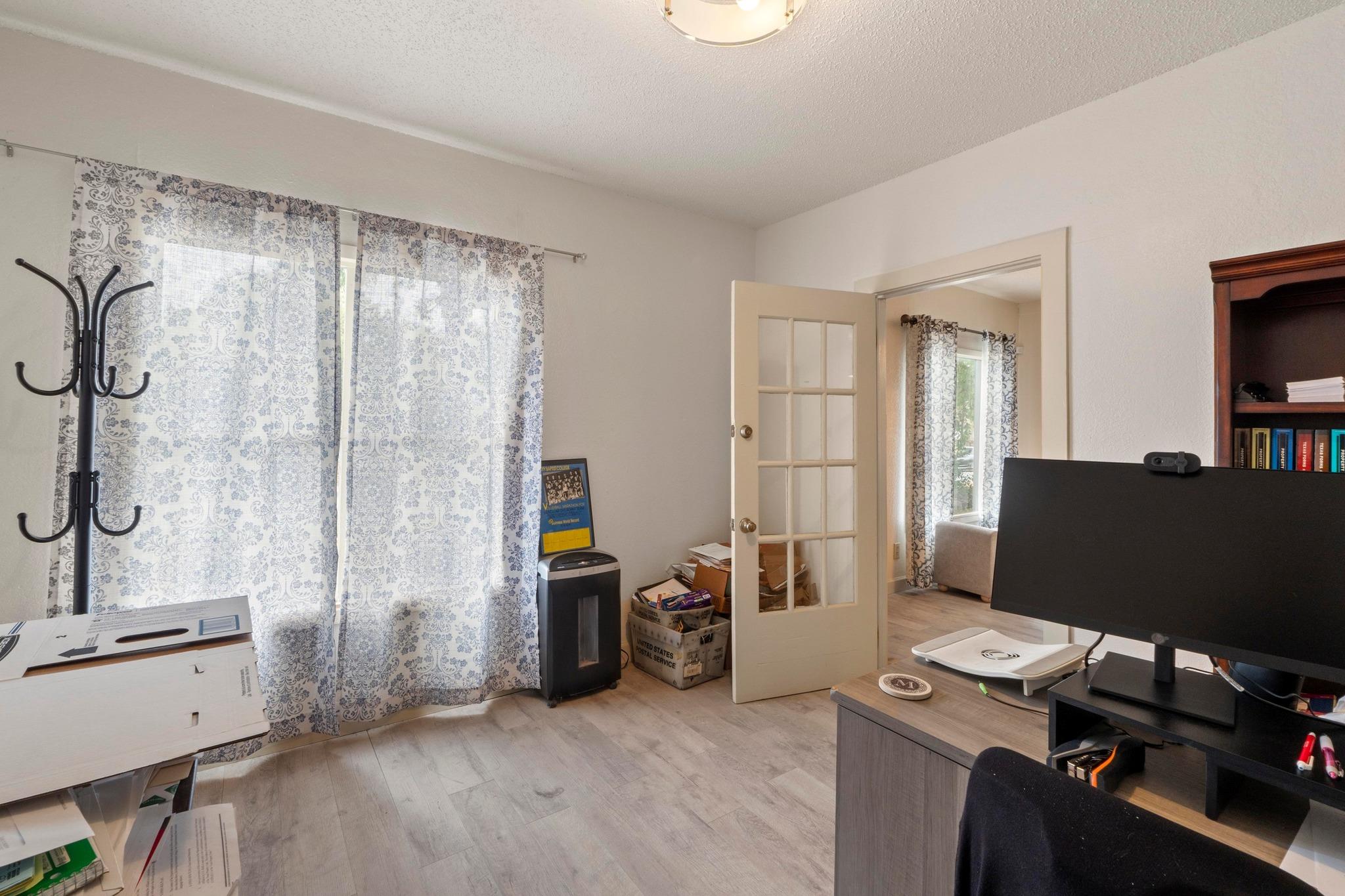 2117 E Cesar Chavez St, Austin, TX 78702