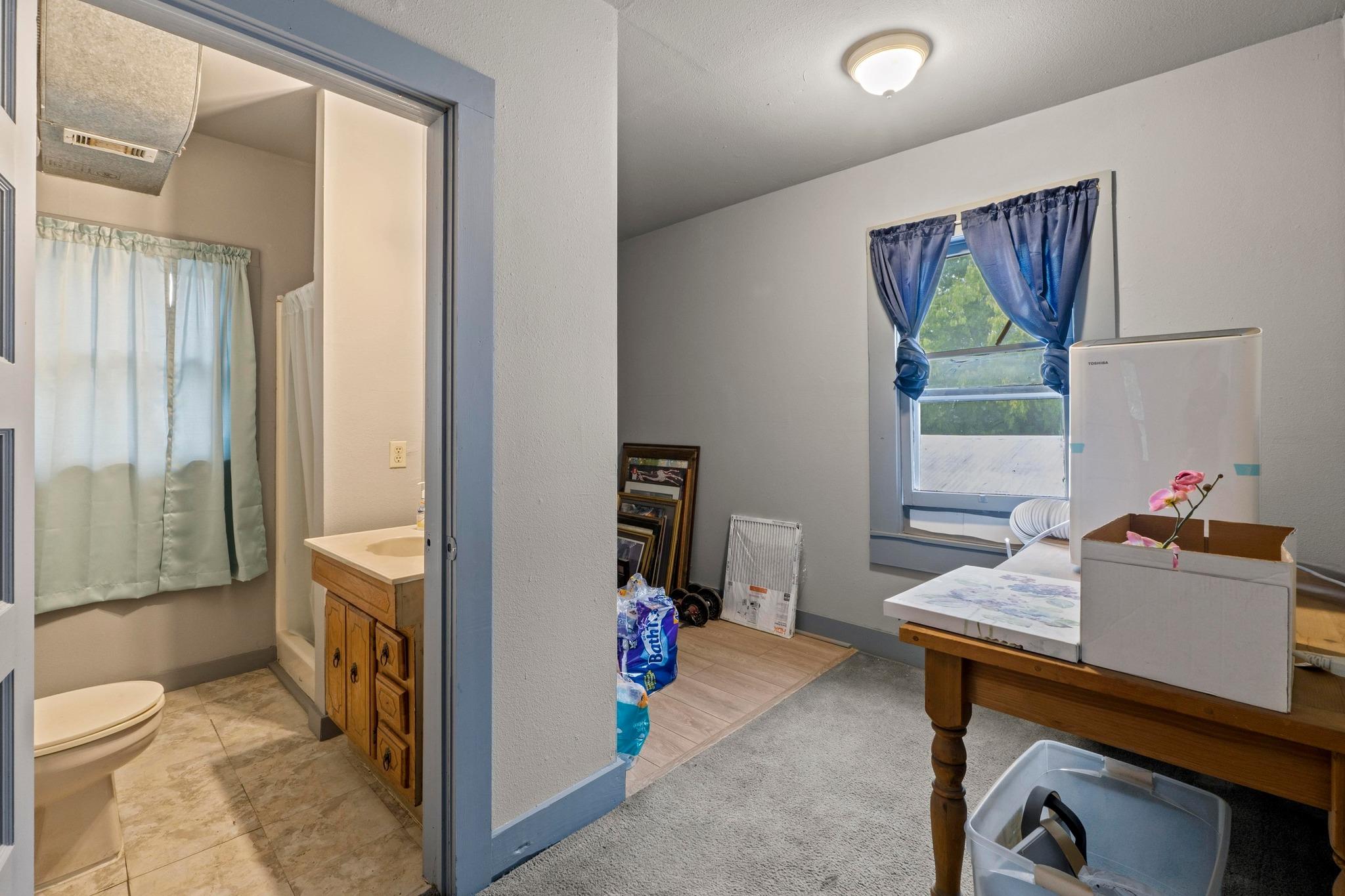 2117 E Cesar Chavez St, Austin, TX 78702