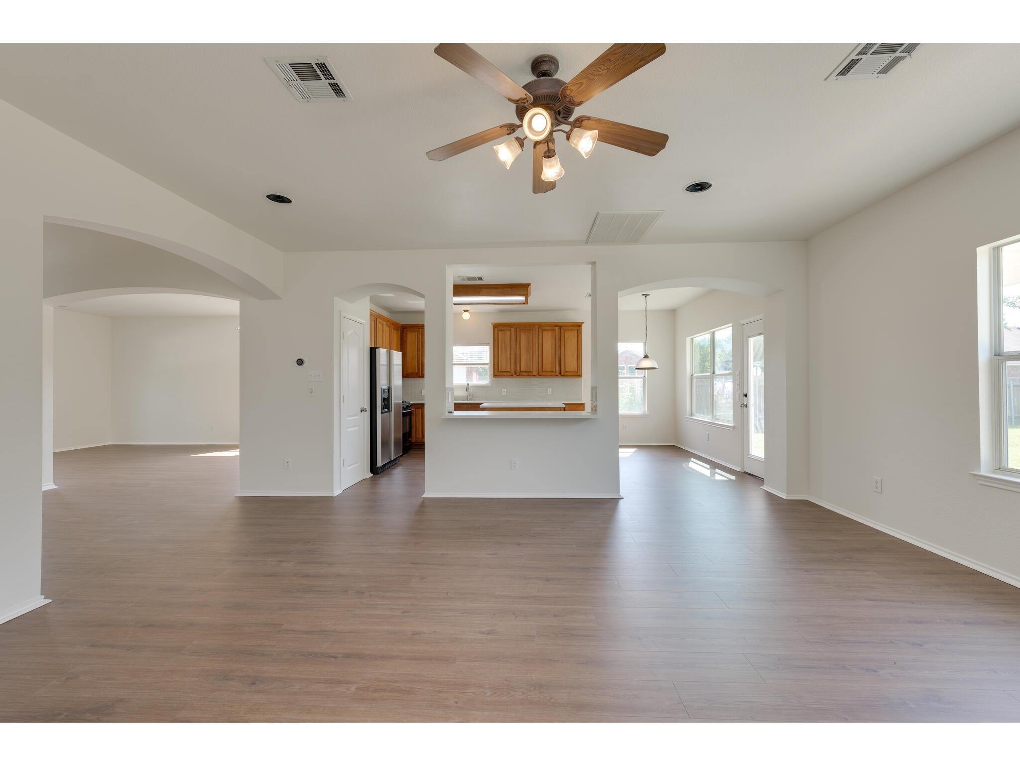 2700 Mission Tejas Dr, Pflugerville, TX 78660