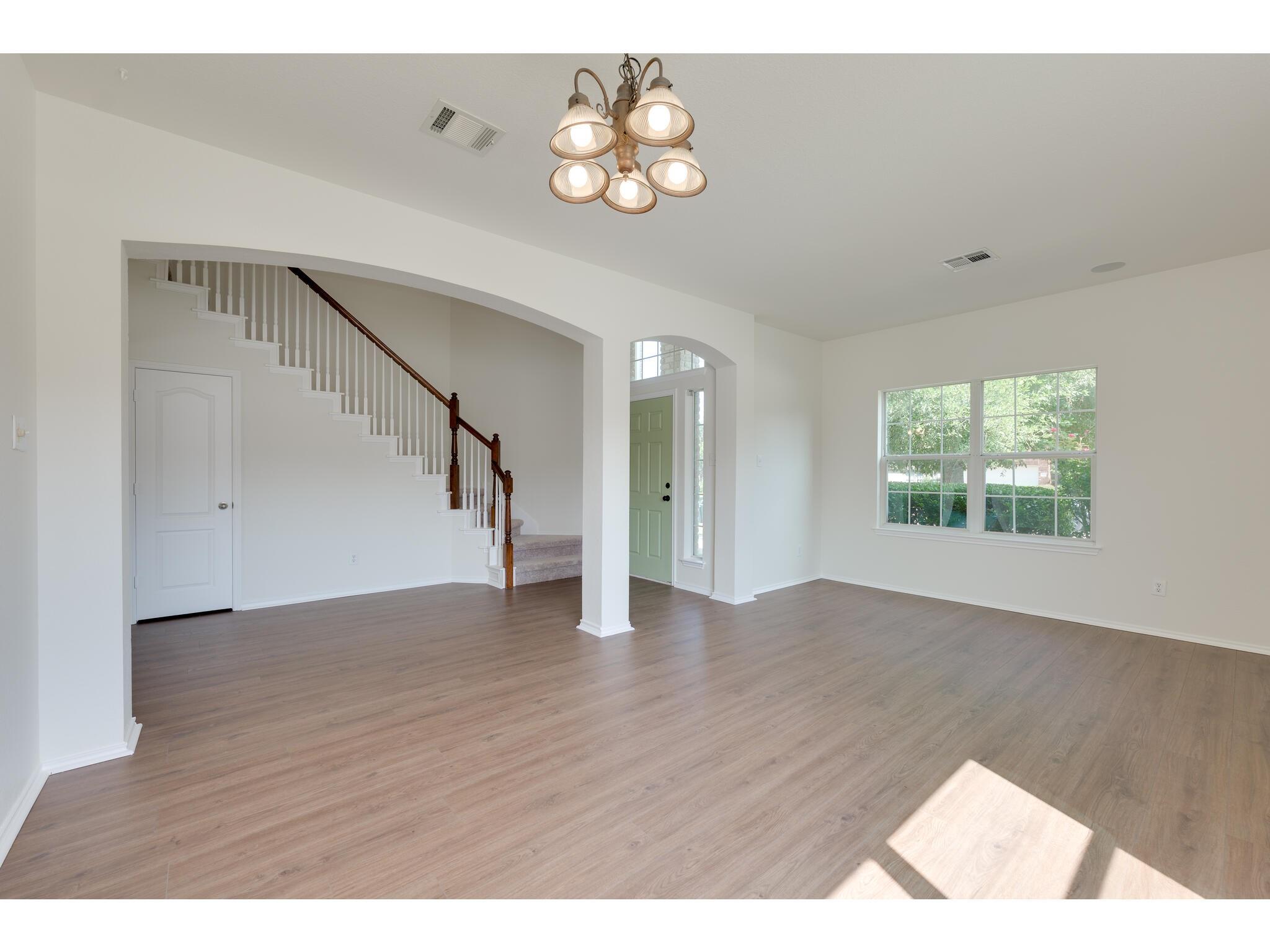 2700 Mission Tejas Dr, Pflugerville, TX 78660