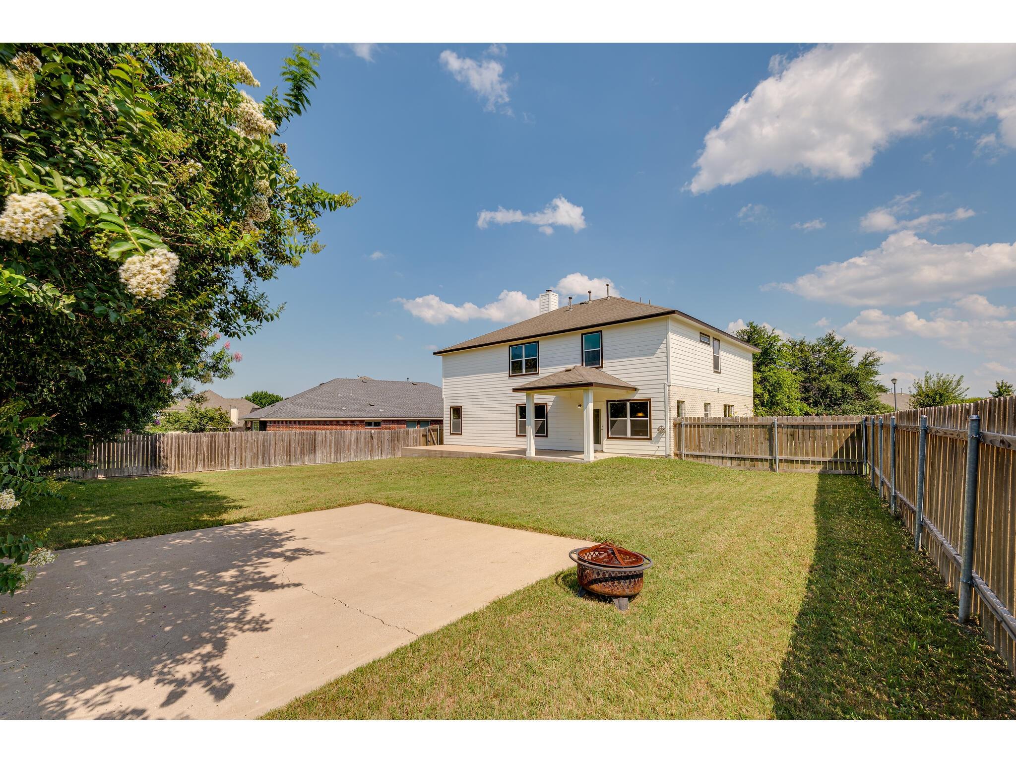 2700 Mission Tejas Dr, Pflugerville, TX 78660