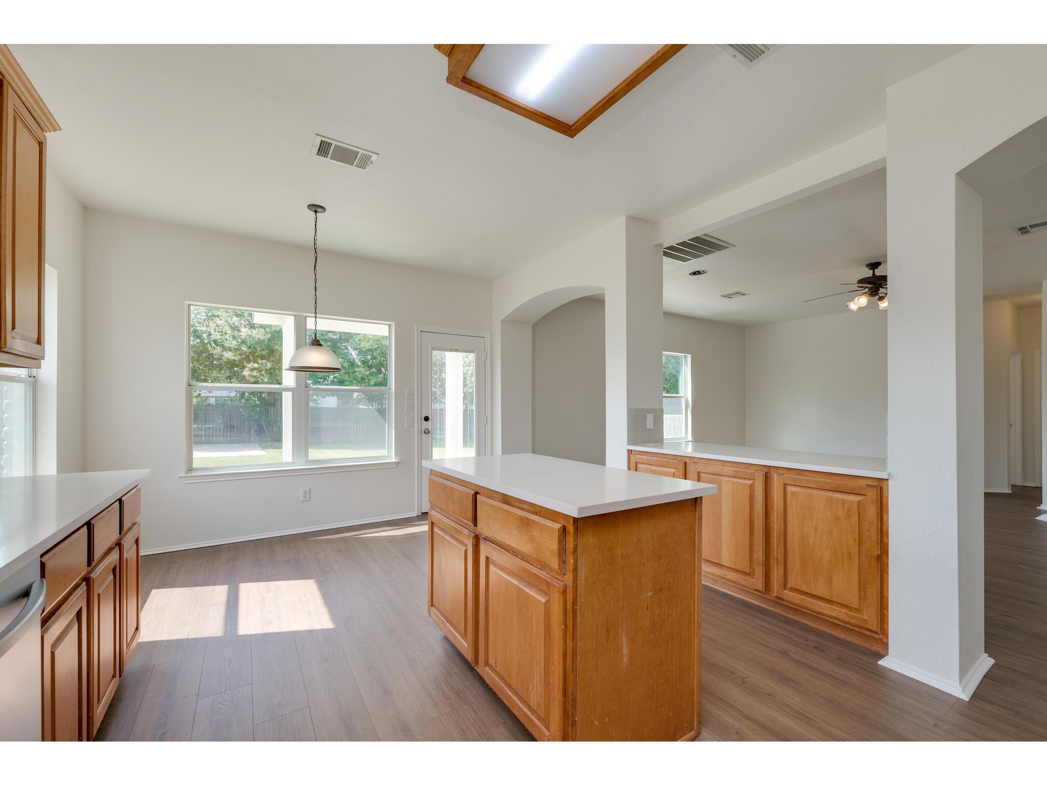 2700 Mission Tejas Dr, Pflugerville, TX 78660