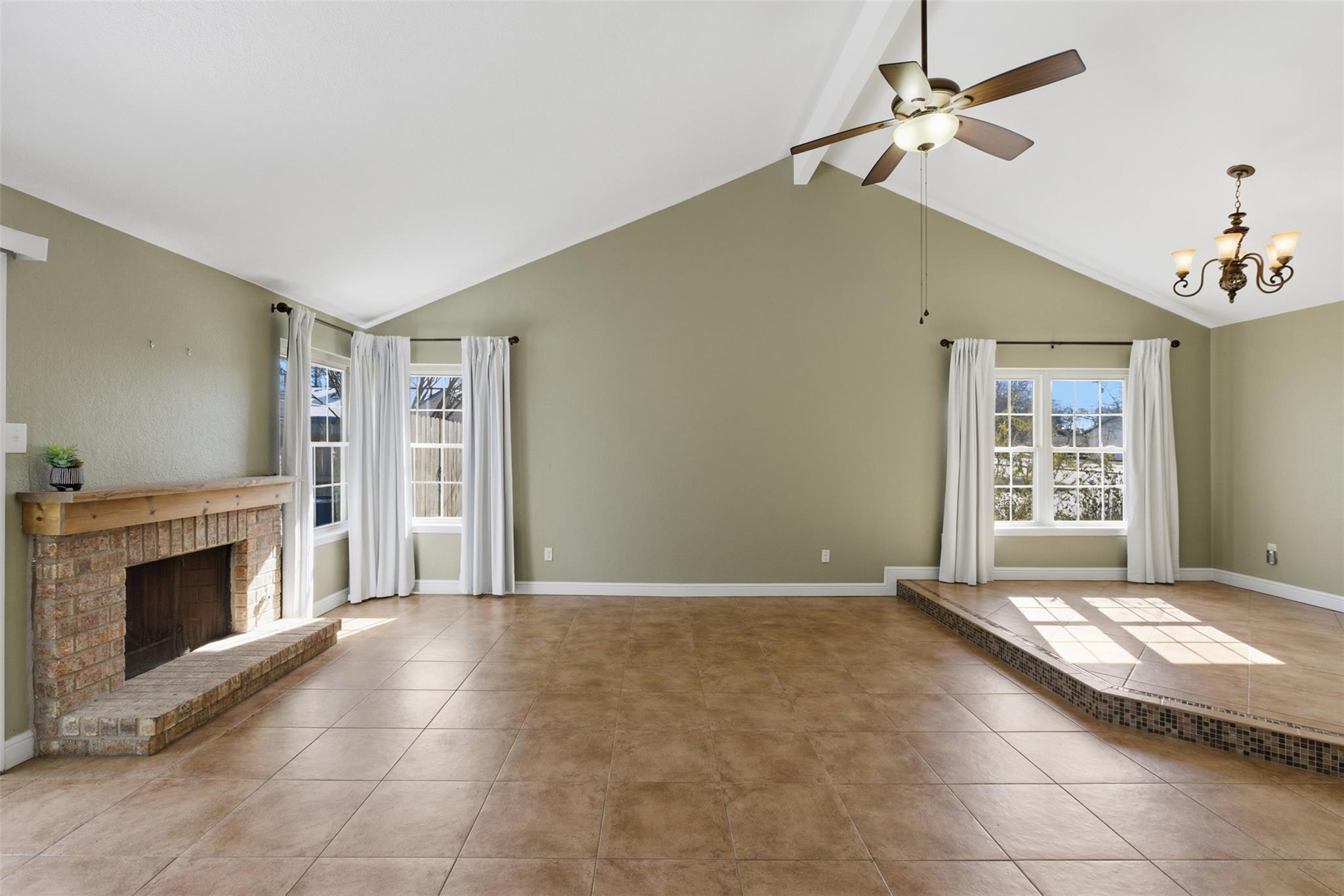 1600 E Messick Loop, Round Rock, TX 78681