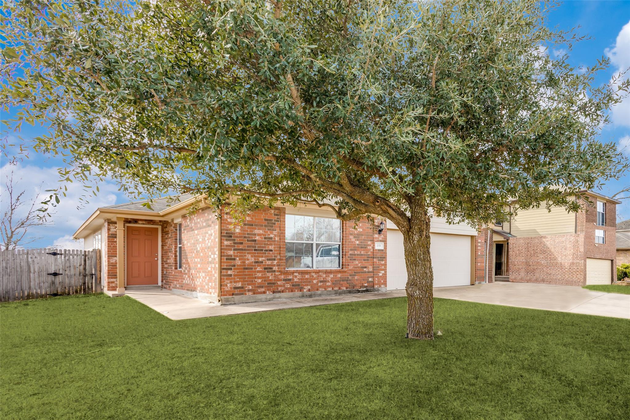 133 Sylvan St, Hutto, TX 78634