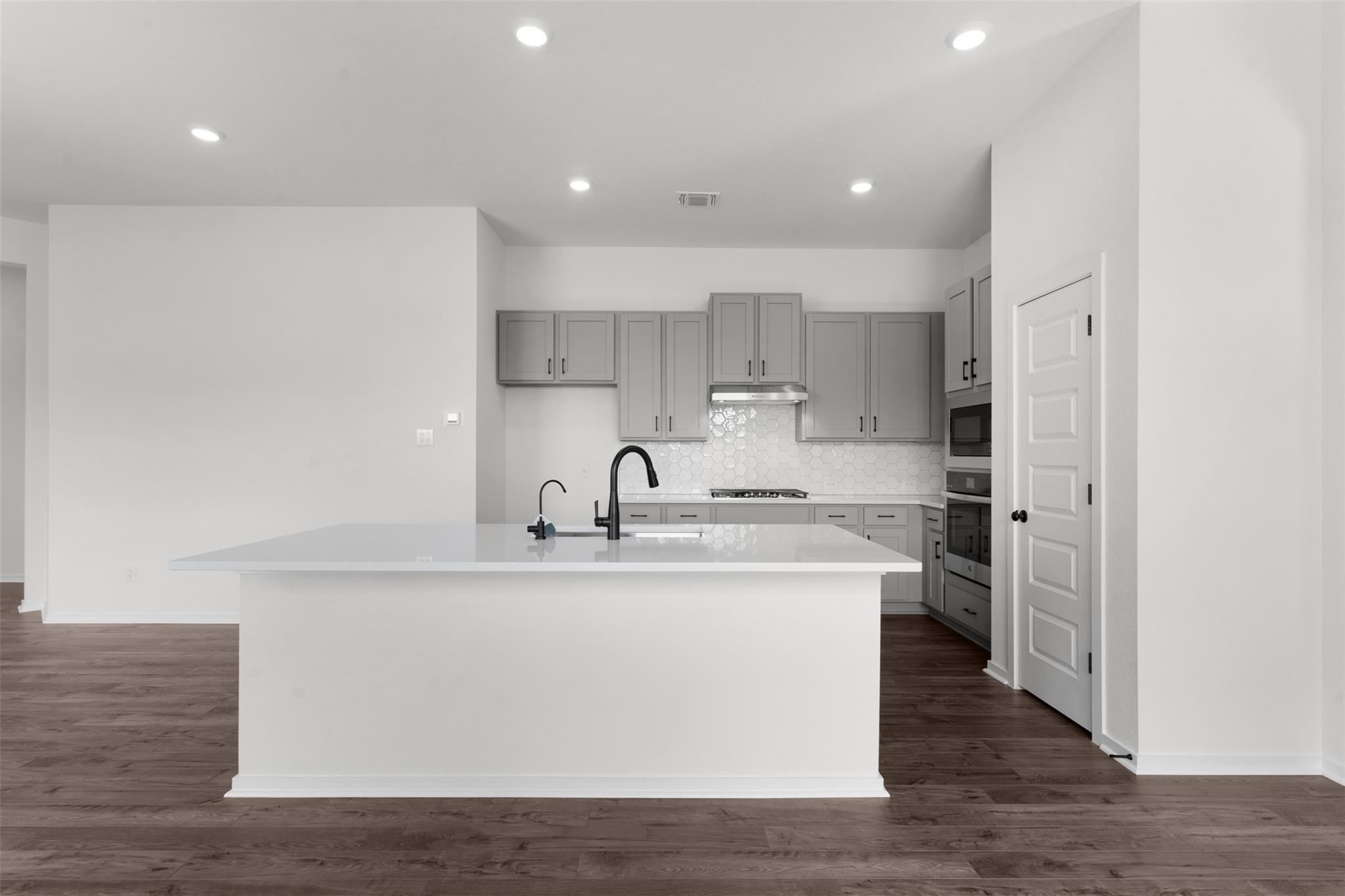 410 Raleigh Dr, Georgetown, TX 78633