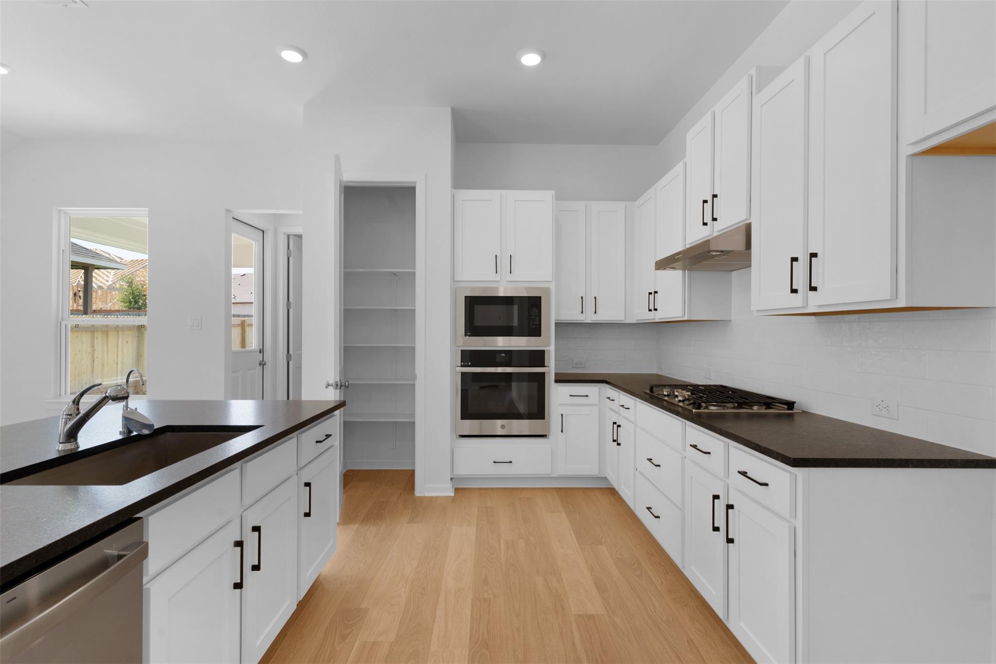 410 Raleigh Dr, Georgetown, TX 78633