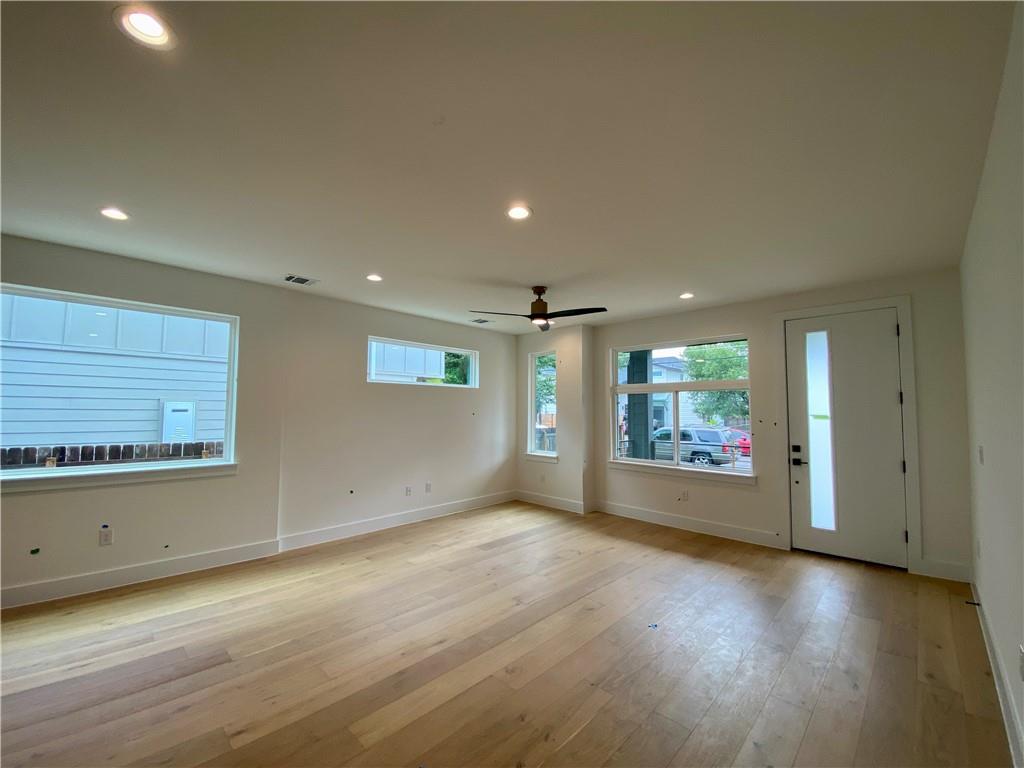 1118 Omega Ave, Austin, TX 78721