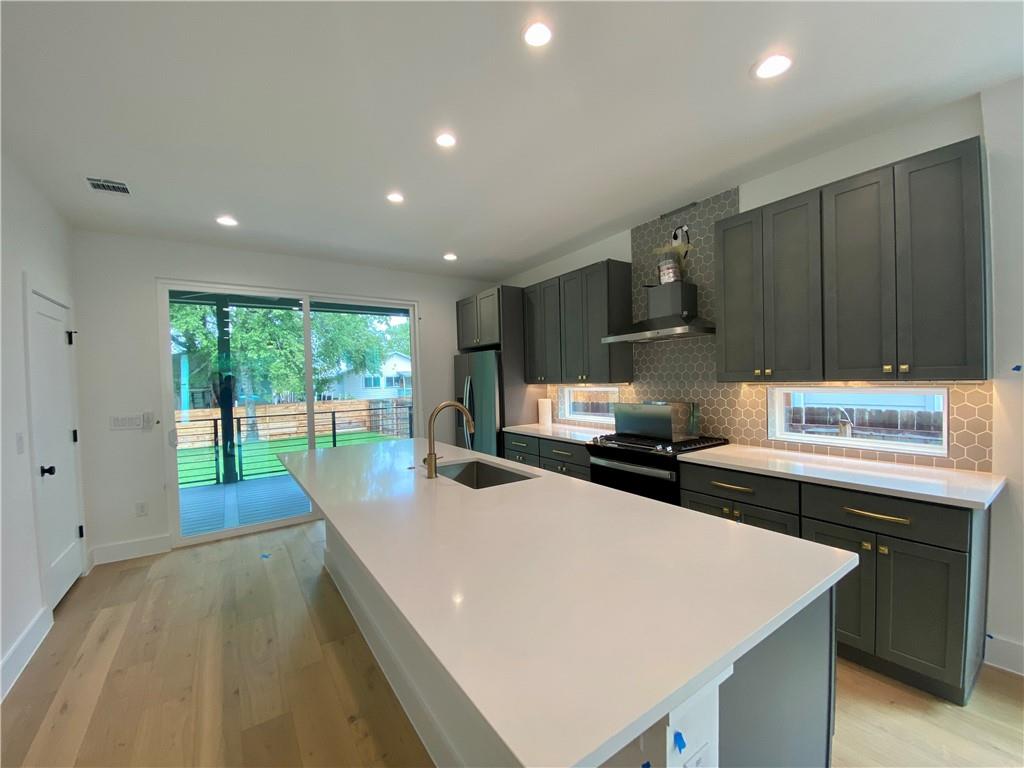 1118 Omega Ave, Austin, TX 78721