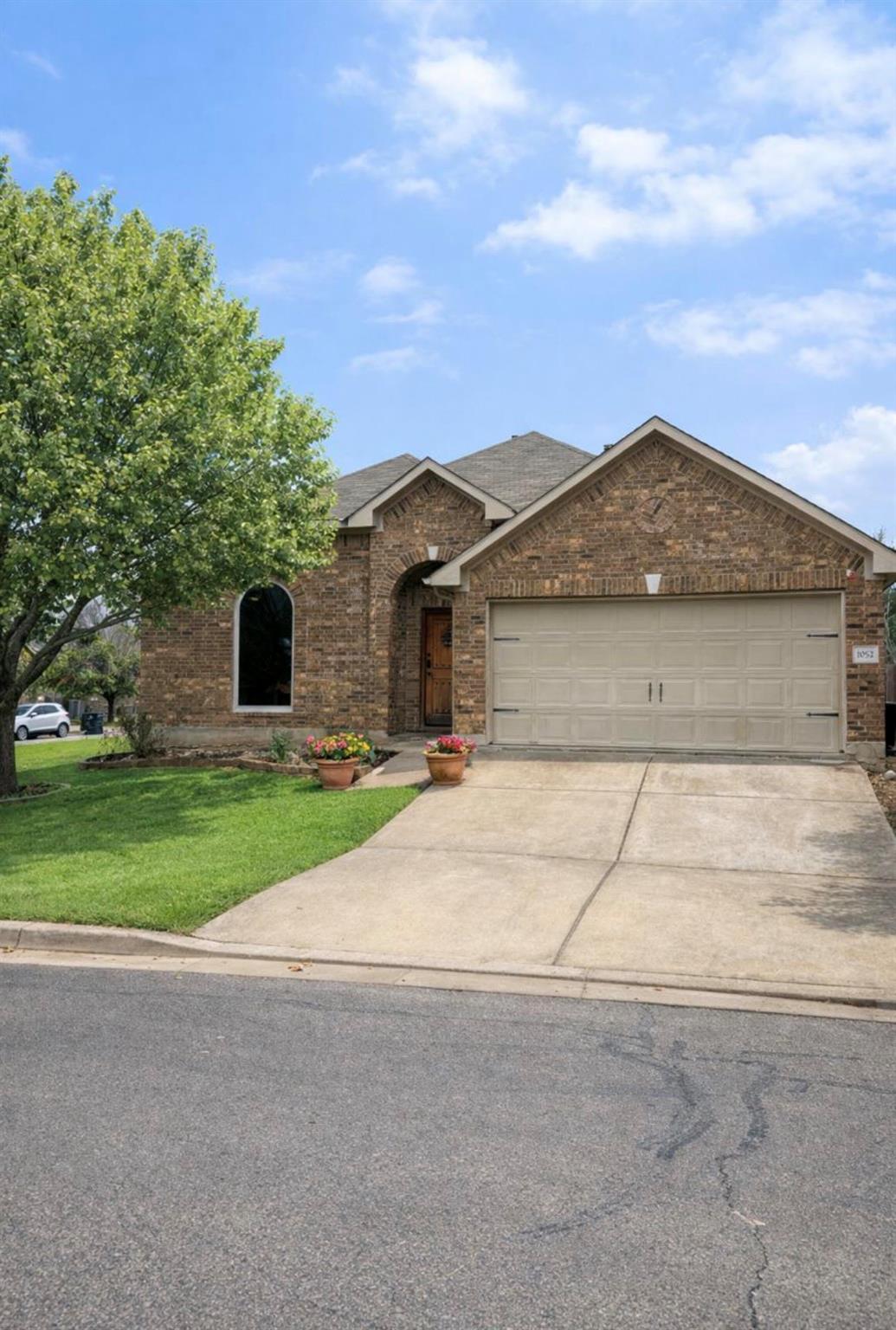 1052 Hot Spring Vly, Buda, TX 78610