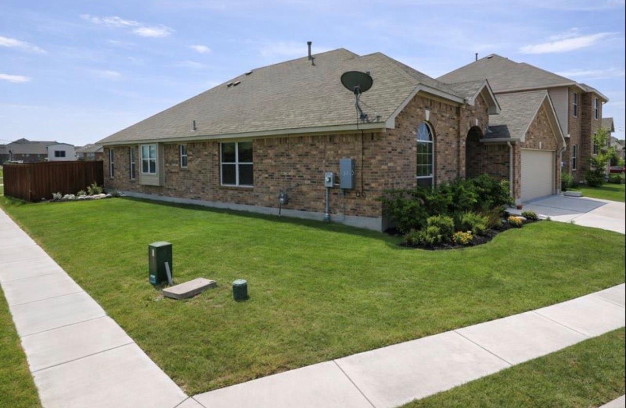 1052 Hot Spring Vly, Buda, TX 78610