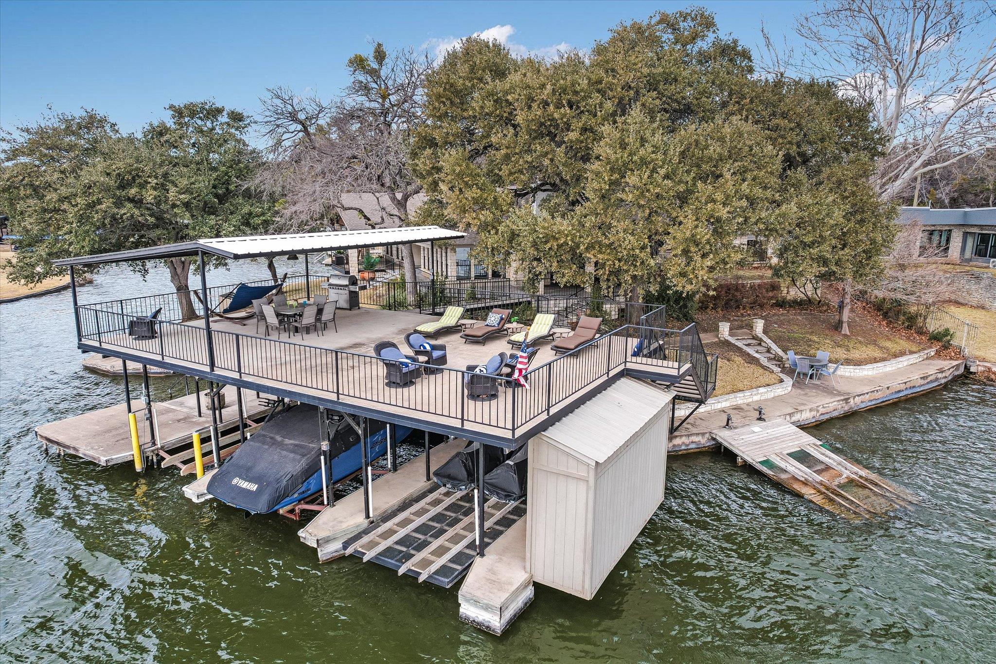 1880 Purple Sage Ln, Kingsland, TX 78639