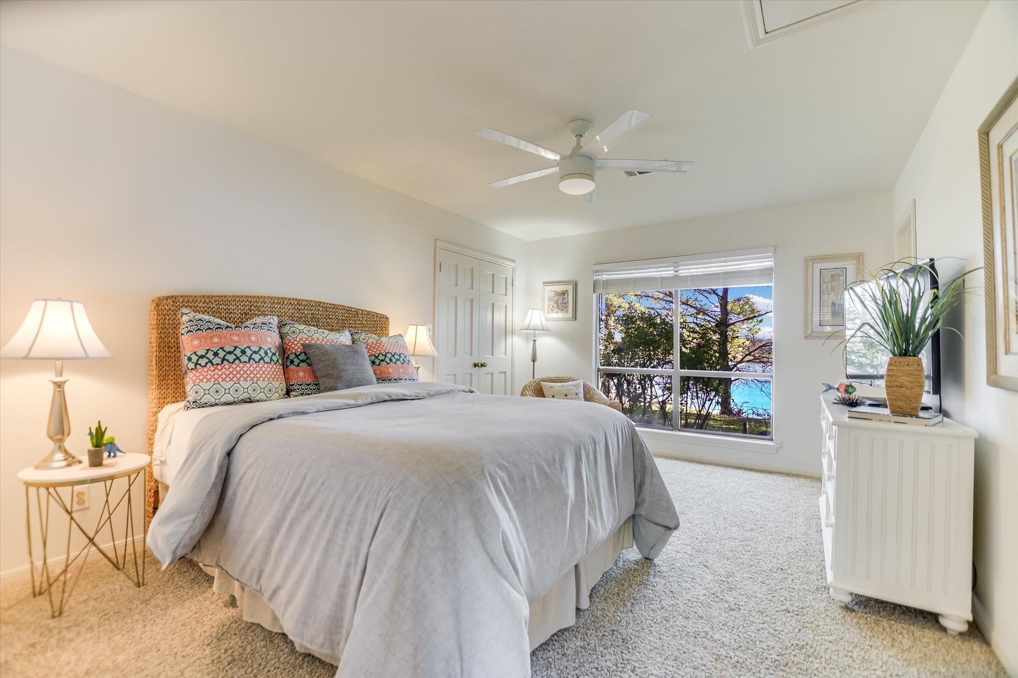 1880 Purple Sage Ln, Kingsland, TX 78639