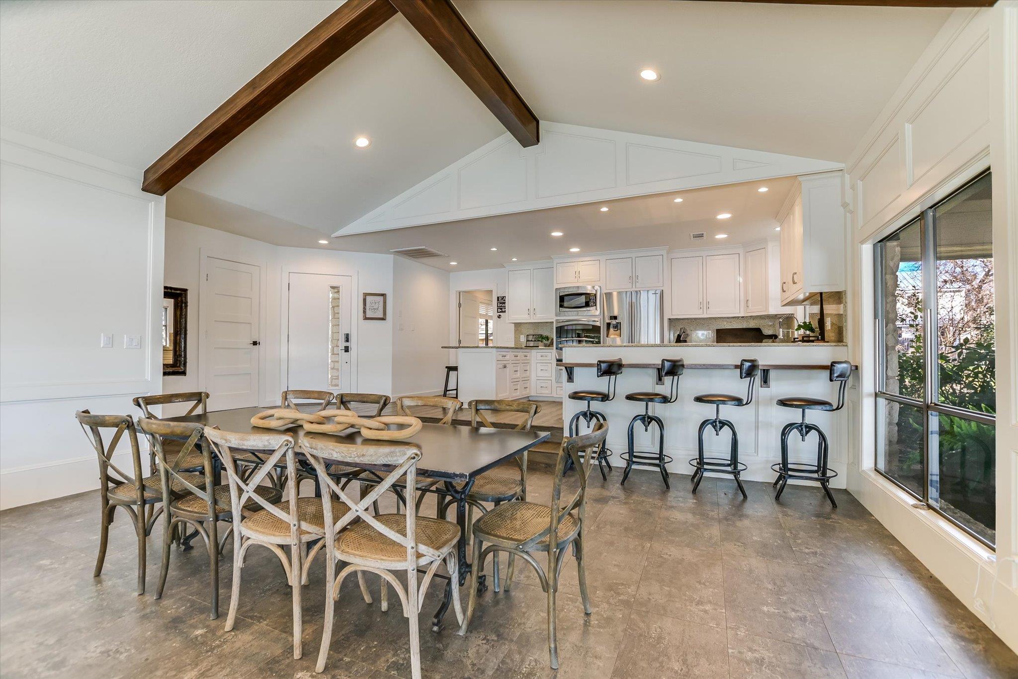 1880 Purple Sage Ln, Kingsland, TX 78639