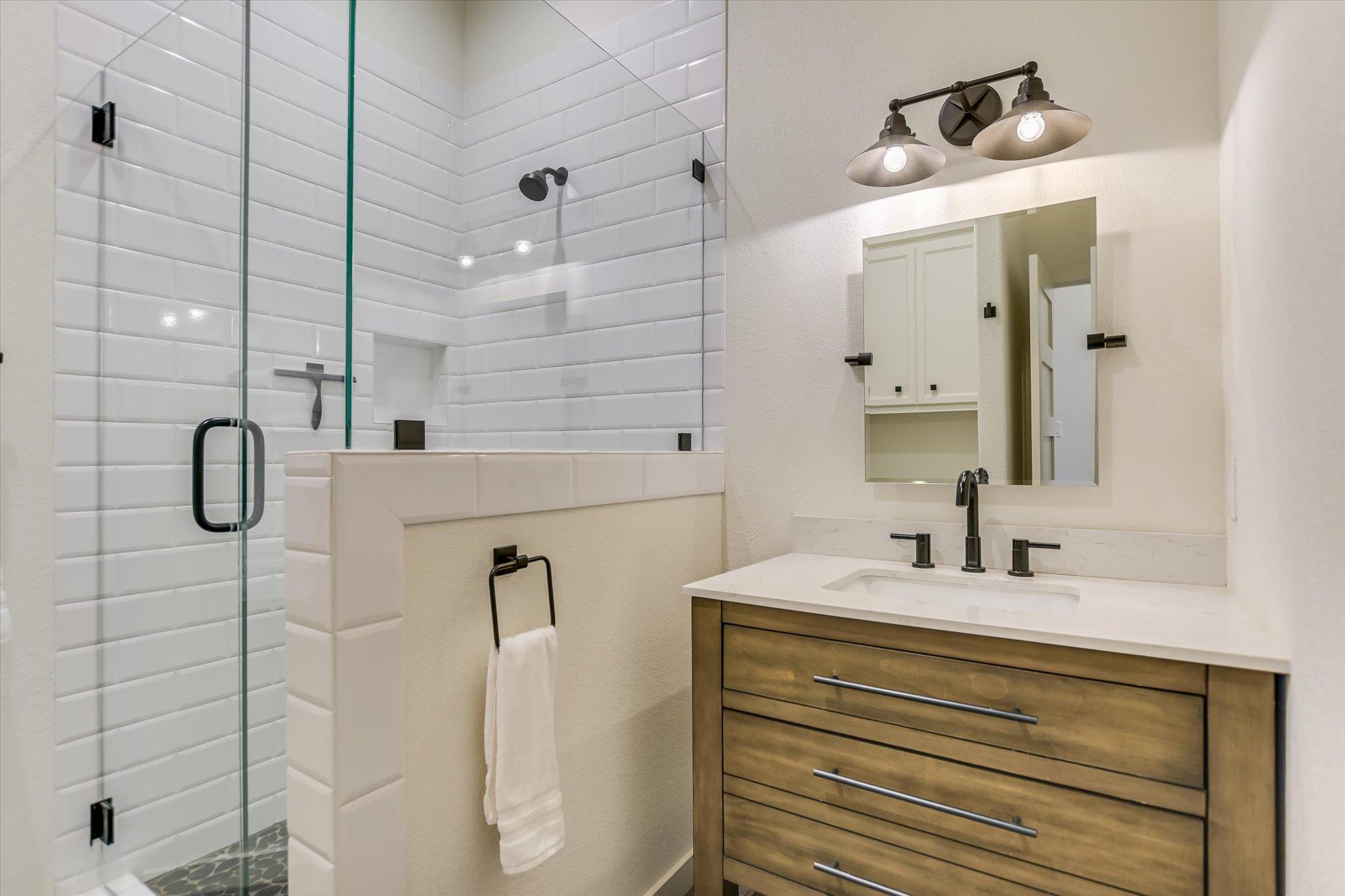 1880 Purple Sage Ln, Kingsland, TX 78639