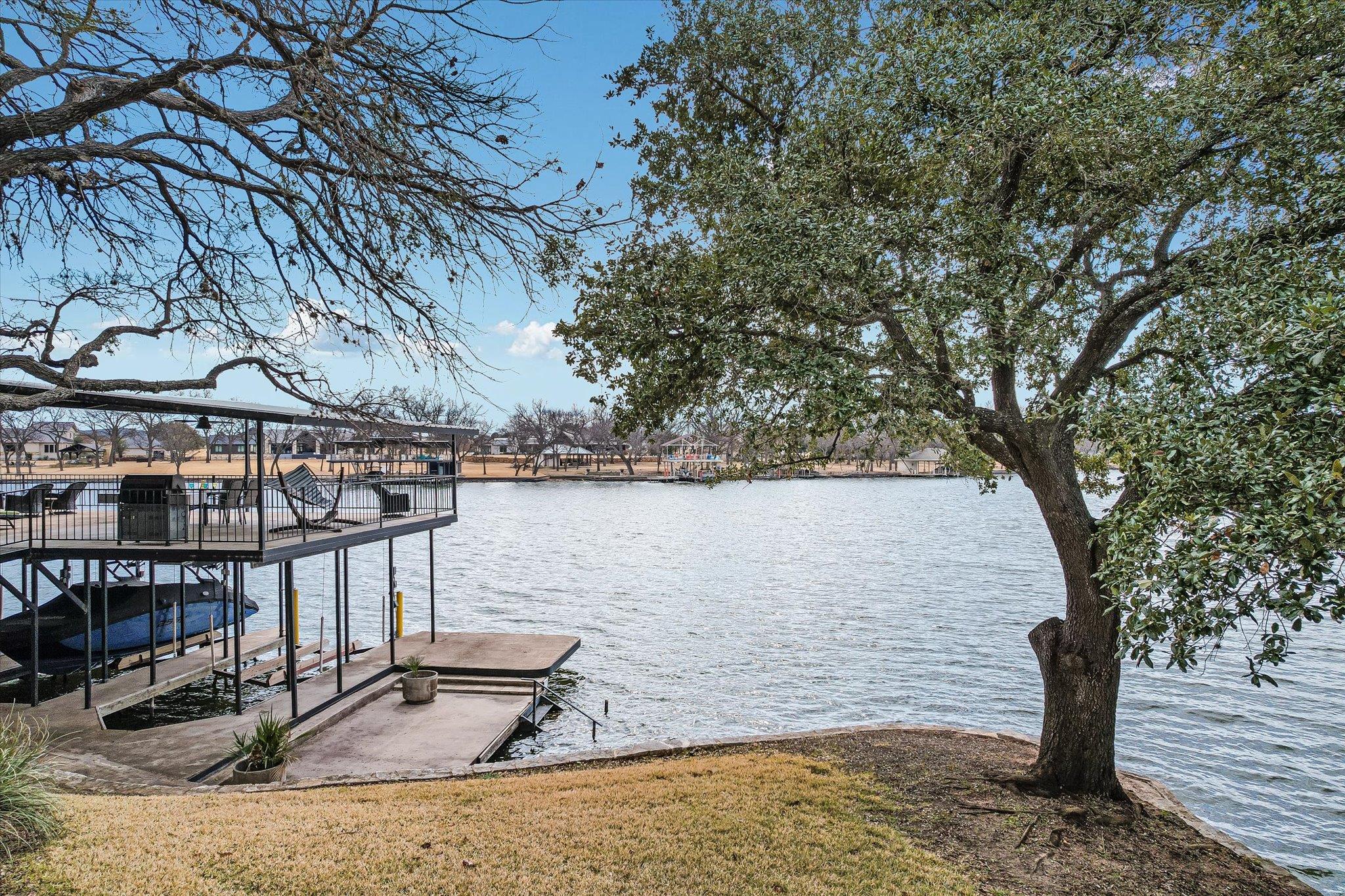 1880 Purple Sage Ln, Kingsland, TX 78639