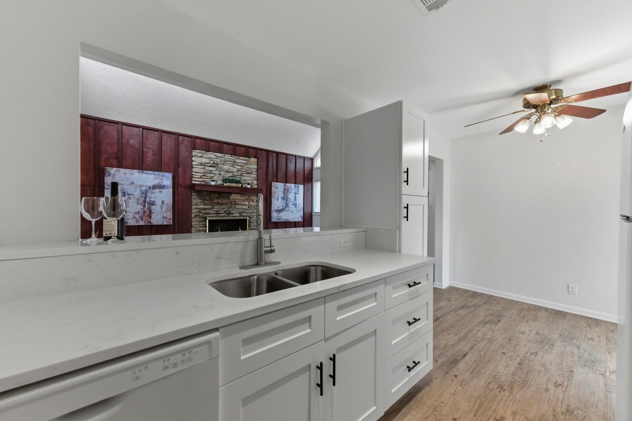 2711 Saint Edwards Cir, Austin, TX 78704