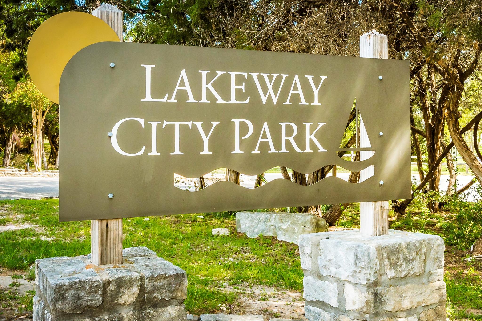 15200 Falcon Dr, Austin, TX 78734